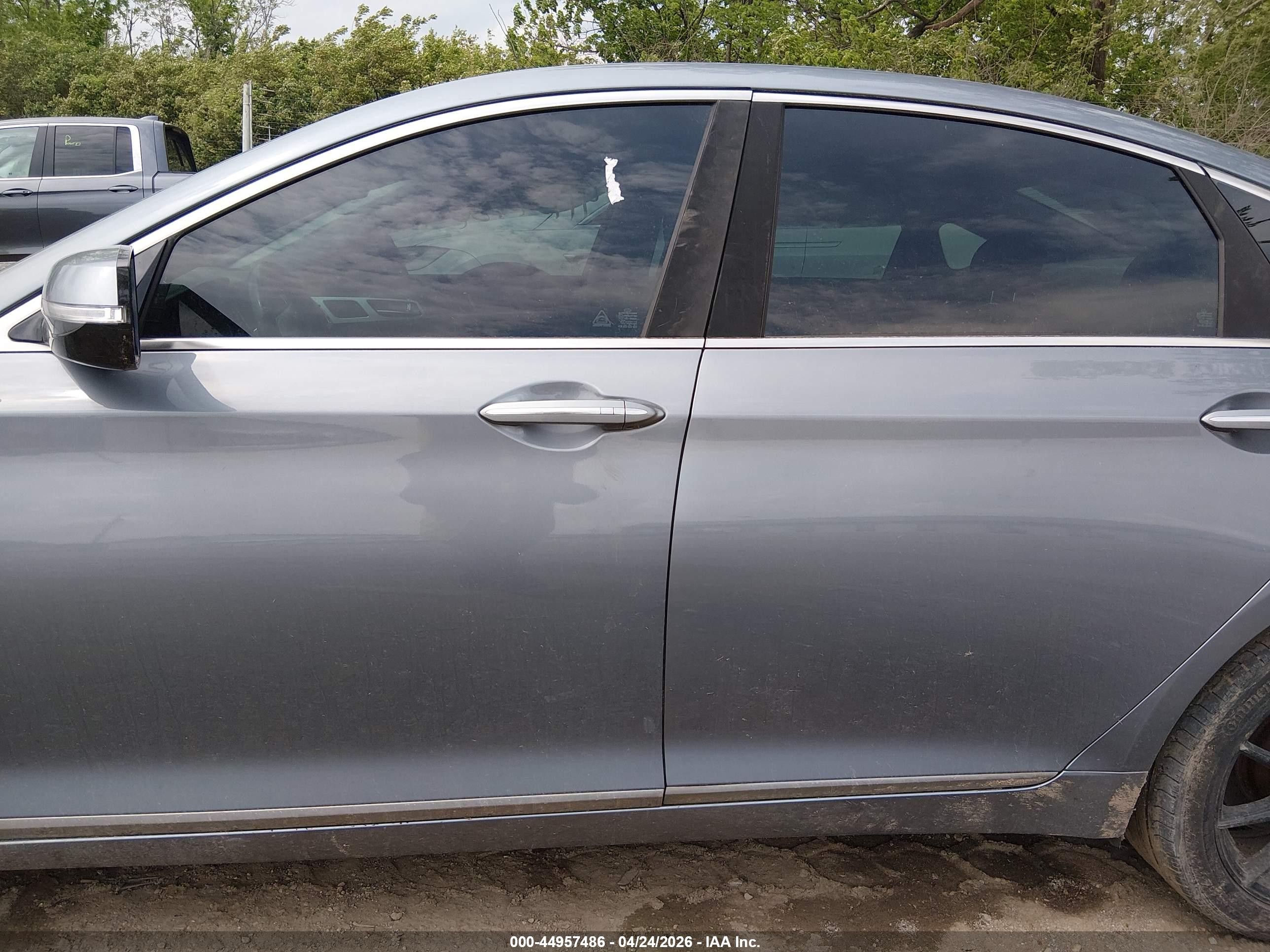 2015 Hyundai Genesis 5.0 Серый vin: KMHGN4JF7FU026862
