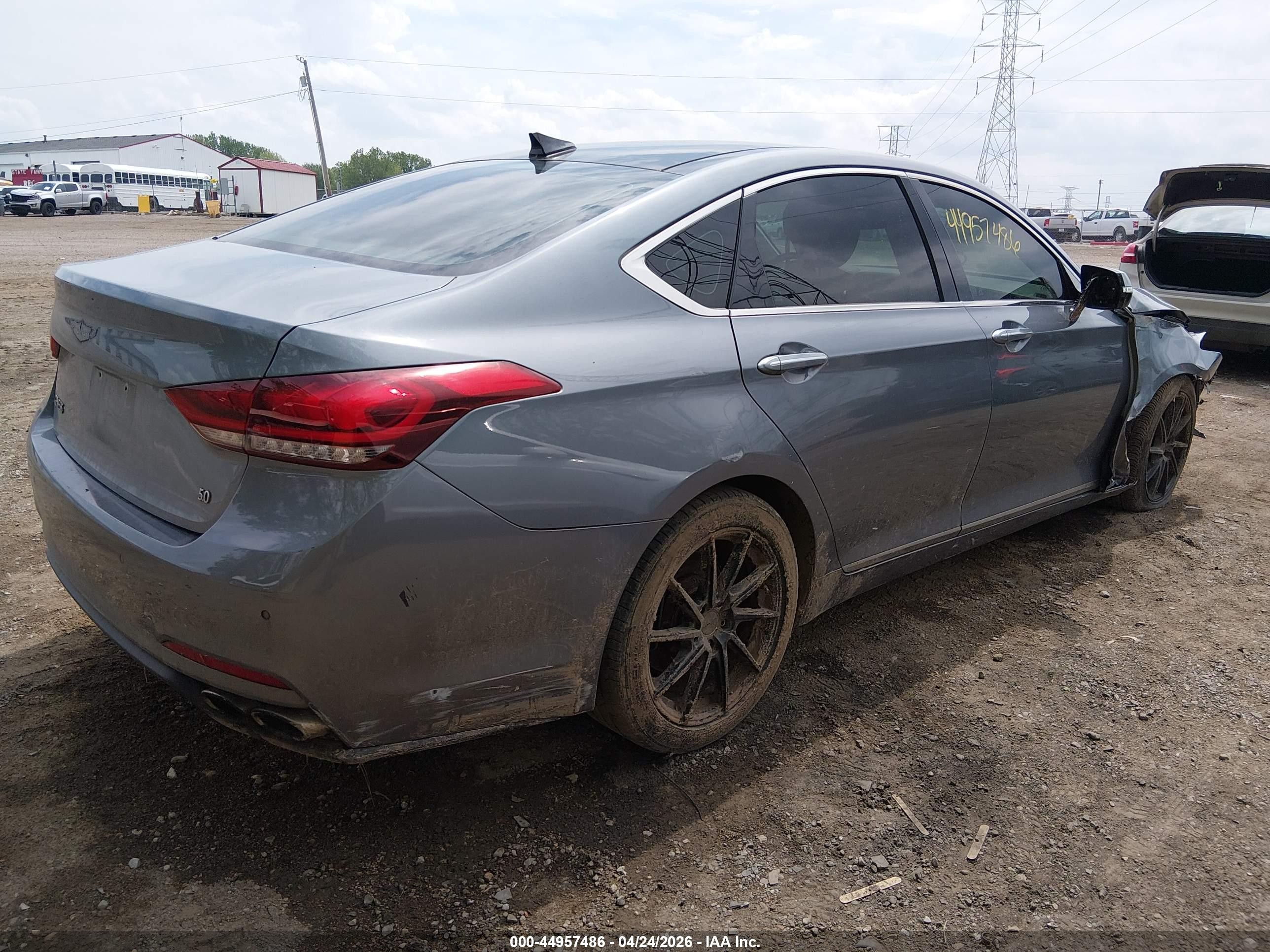 2015 Hyundai Genesis 5.0 Серый vin: KMHGN4JF7FU026862