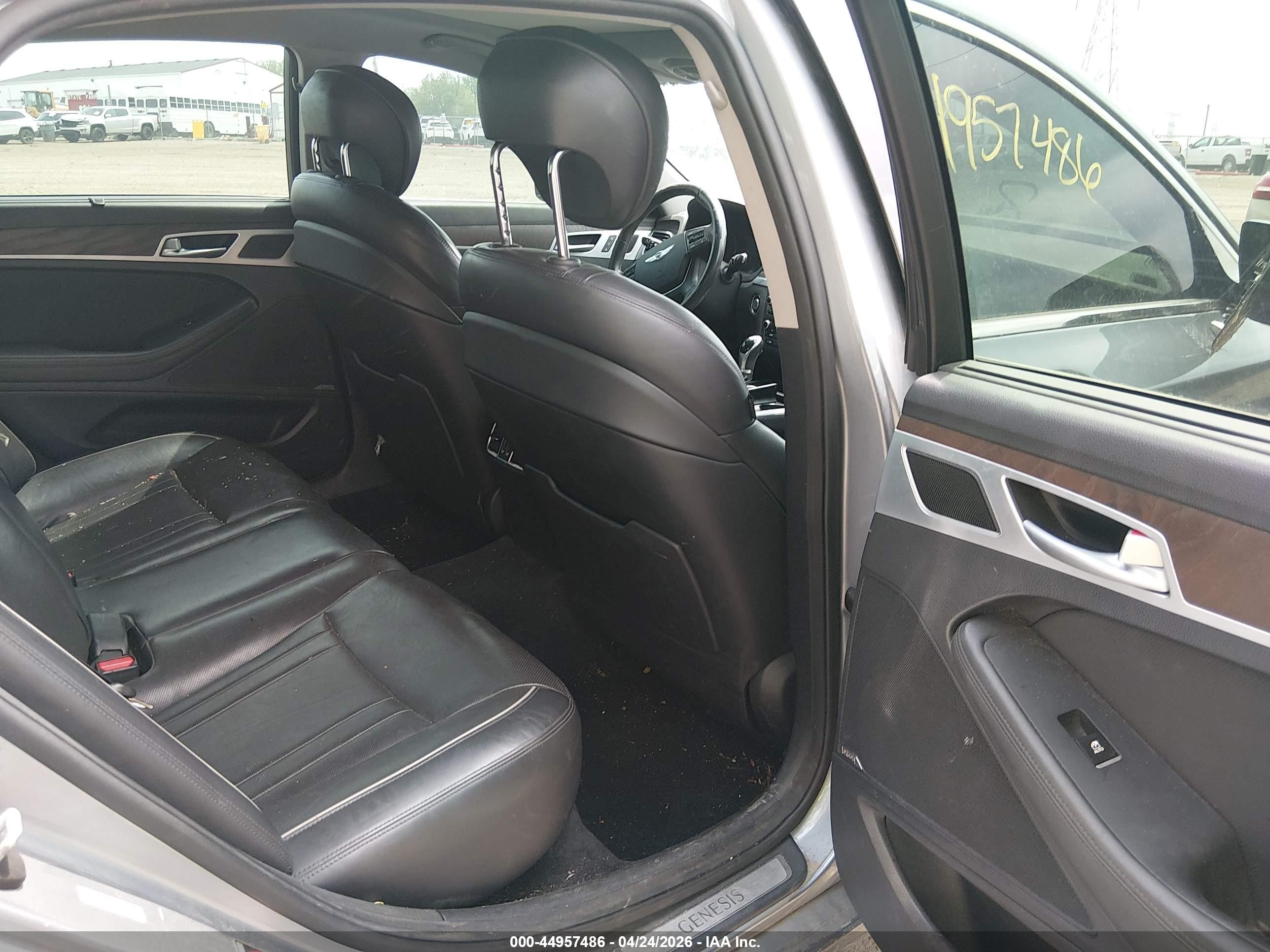 2015 Hyundai Genesis 5.0 Серый vin: KMHGN4JF7FU026862
