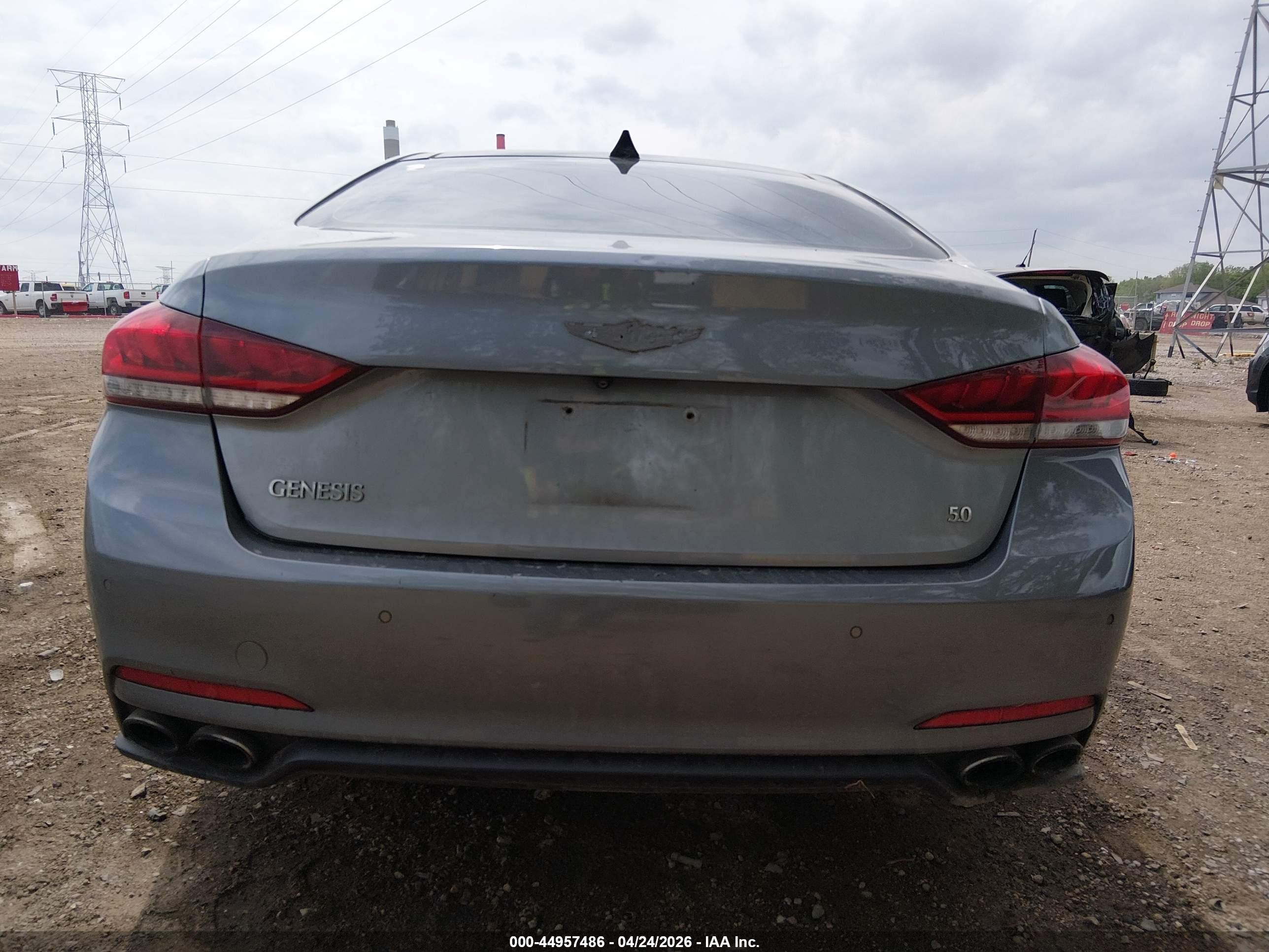 2015 Hyundai Genesis 5.0 Серый vin: KMHGN4JF7FU026862