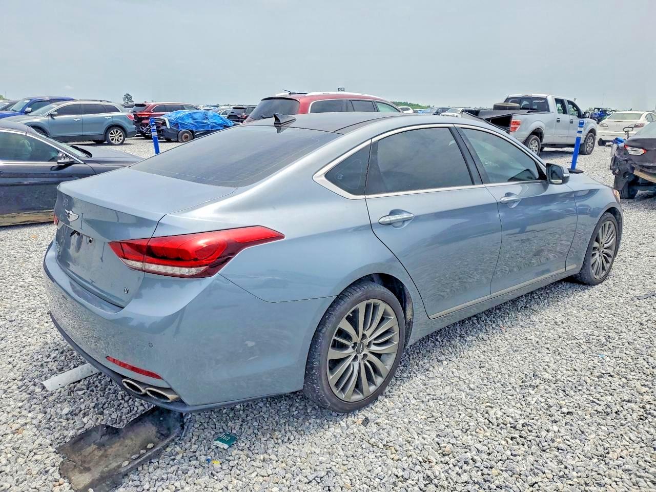 2015 Hyundai Genesis 5.0l Blue vin: KMHGN4JF7FU054550