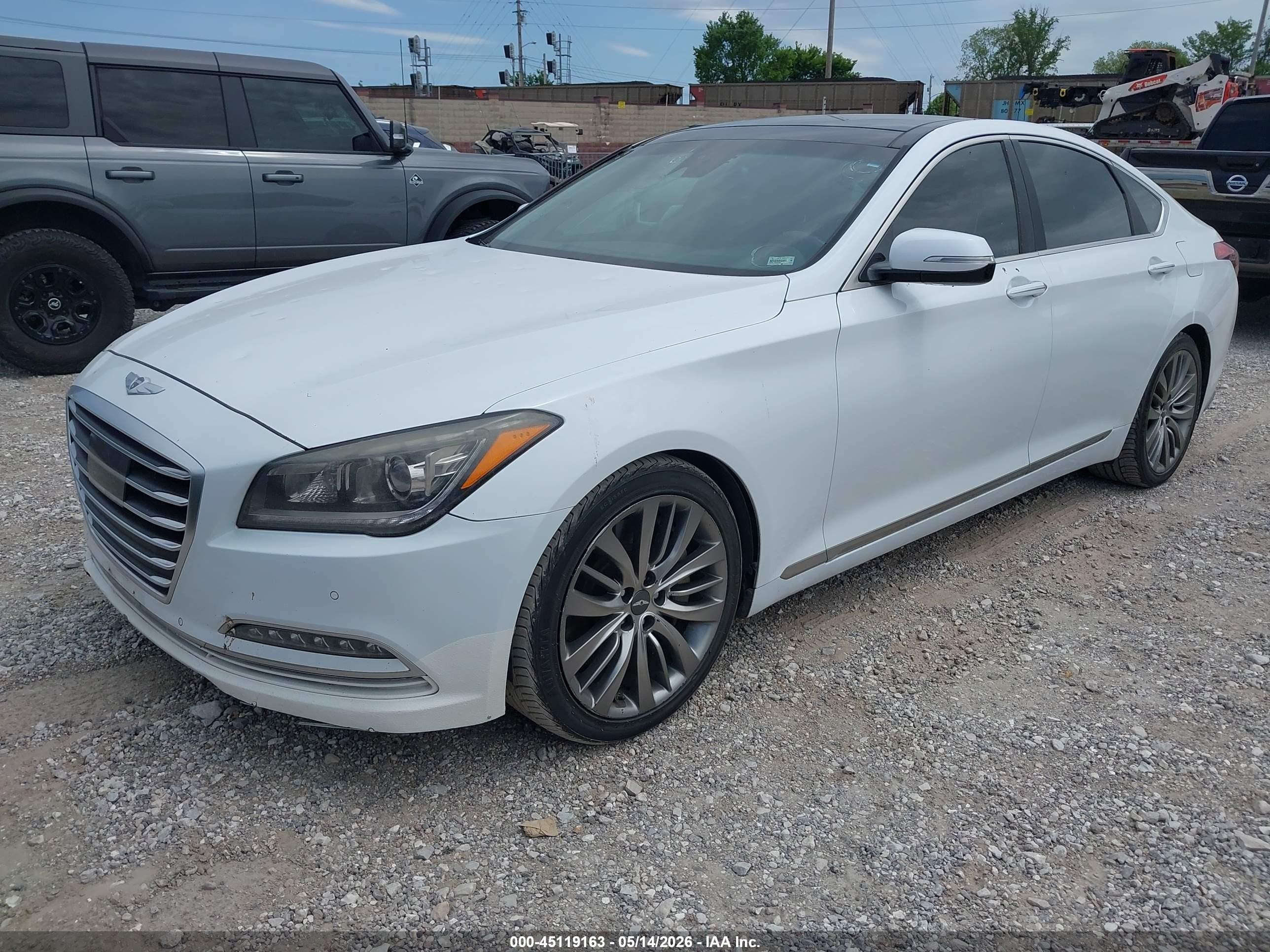 2015 Hyundai Genesis 5.0 White vin: KMHGN4JF7FU064558