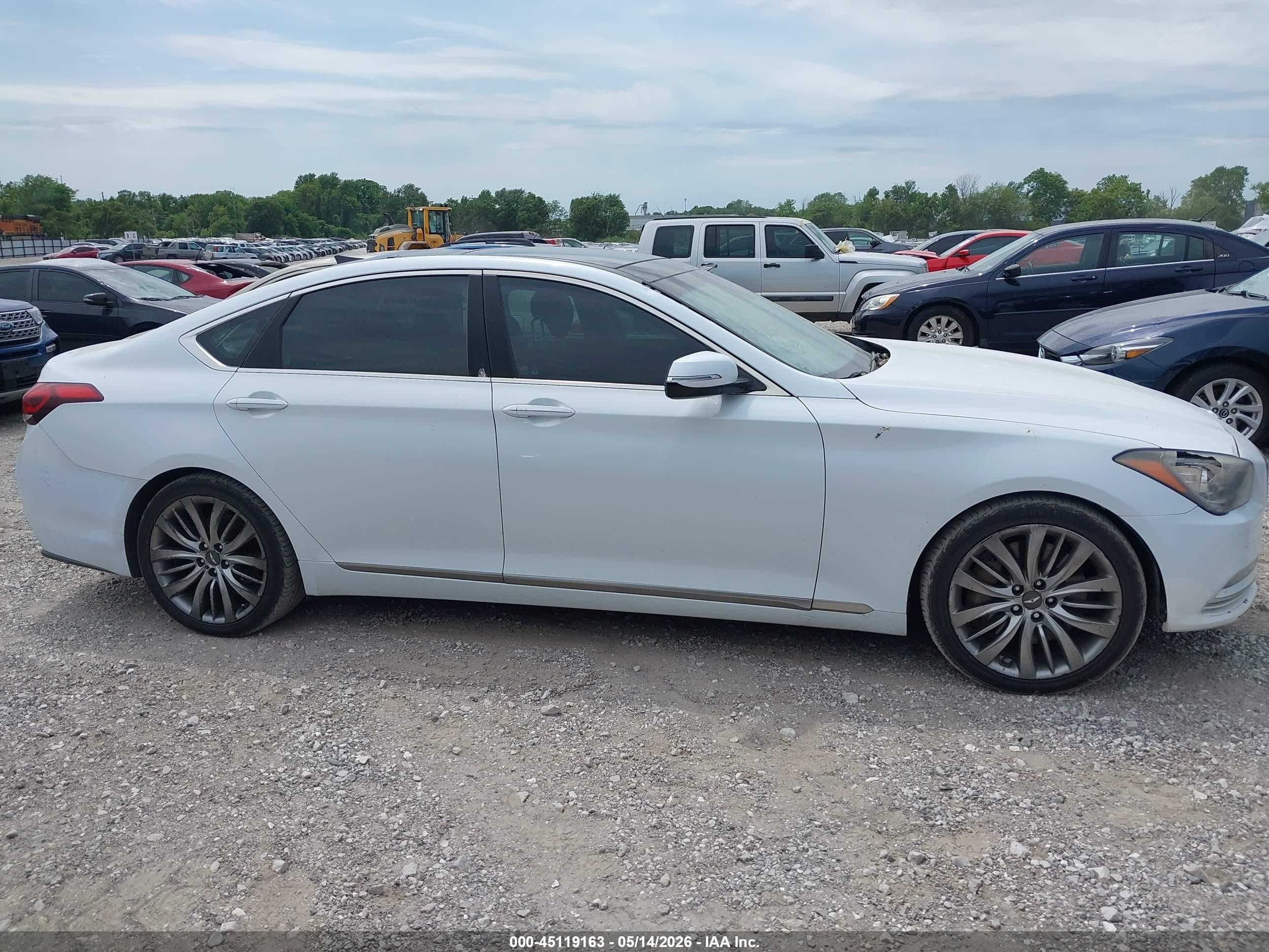 2015 Hyundai Genesis 5.0 White vin: KMHGN4JF7FU064558