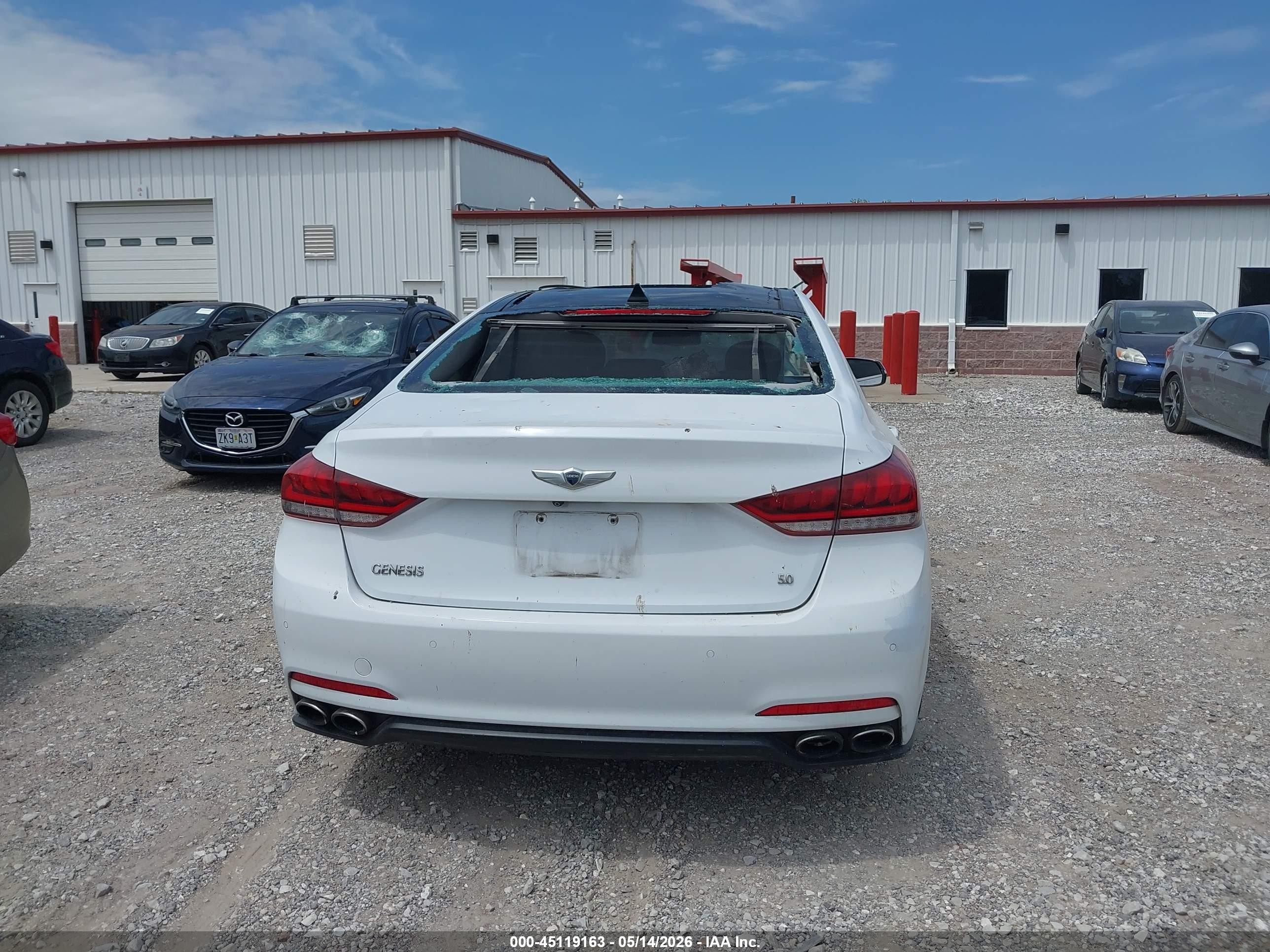 2015 Hyundai Genesis 5.0 White vin: KMHGN4JF7FU064558