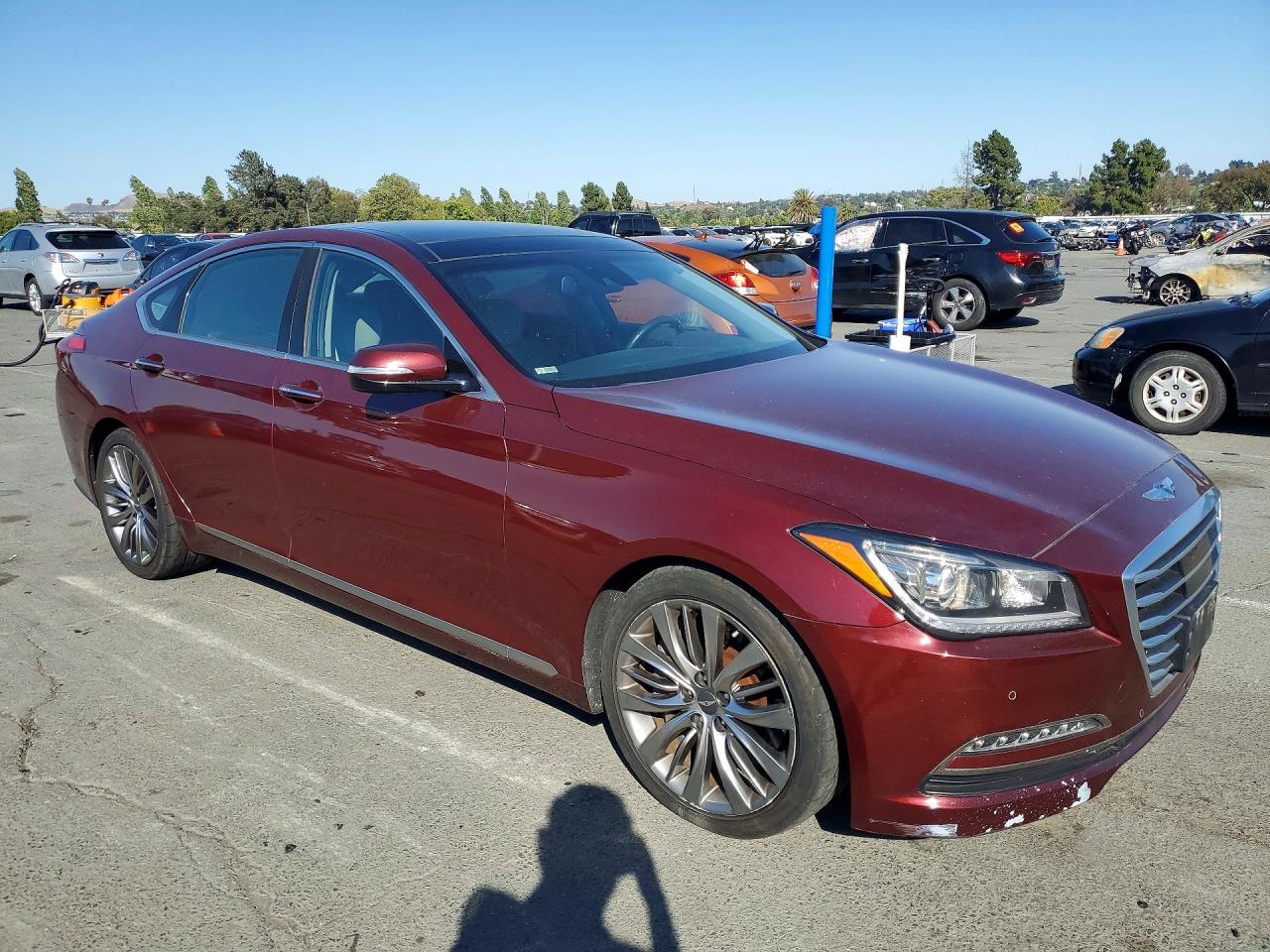 2015 Hyundai Genesis 5.0l Burgundy vin: KMHGN4JF8FU034680