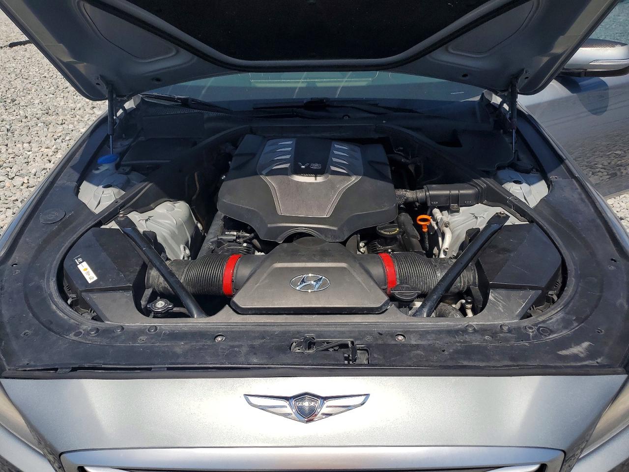 2015 Hyundai Genesis 5.0l Silver vin: KMHGN4JF8FU035974