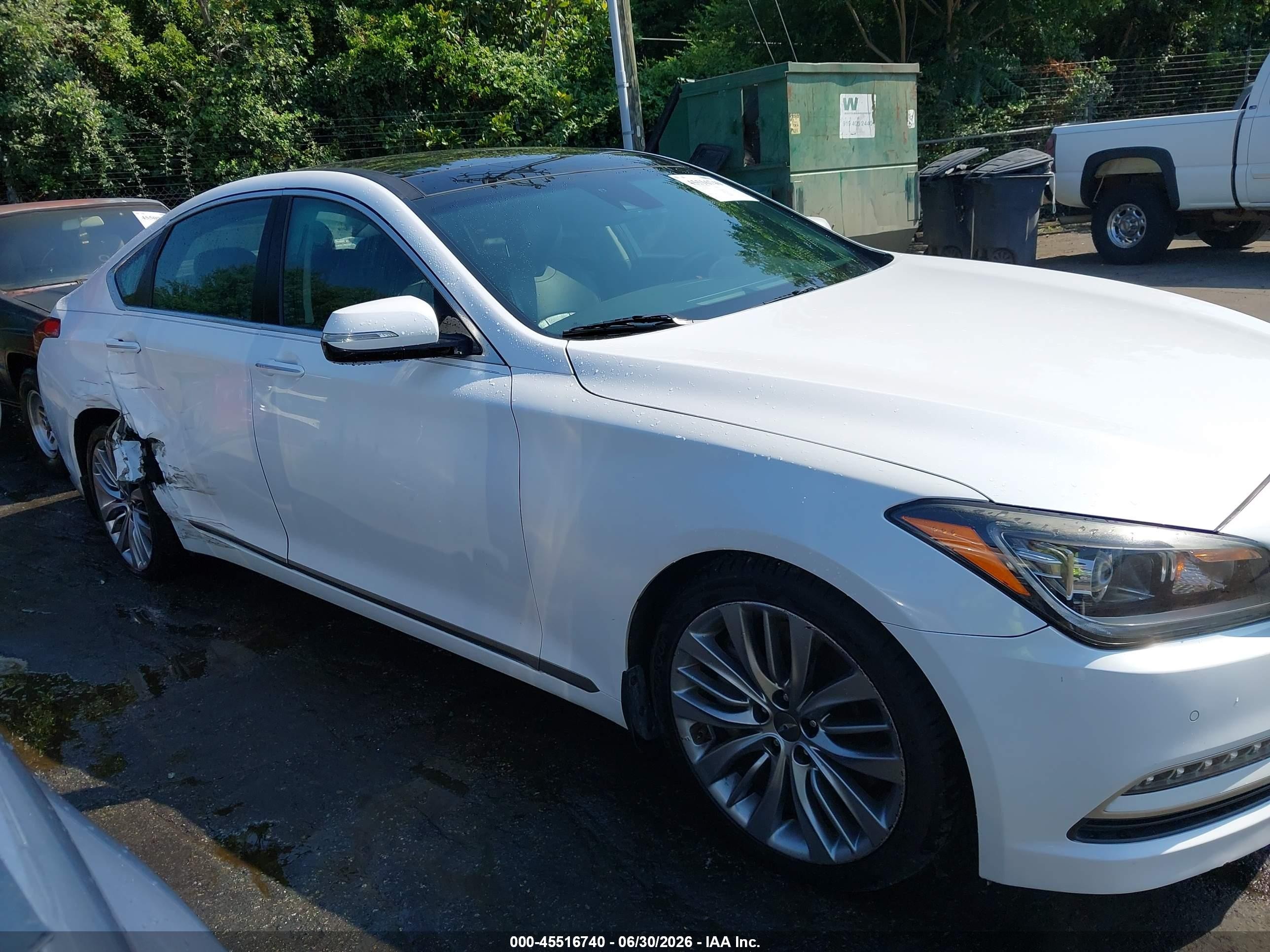 2015 Hyundai Genesis 5.0 White vin: KMHGN4JF8FU043217