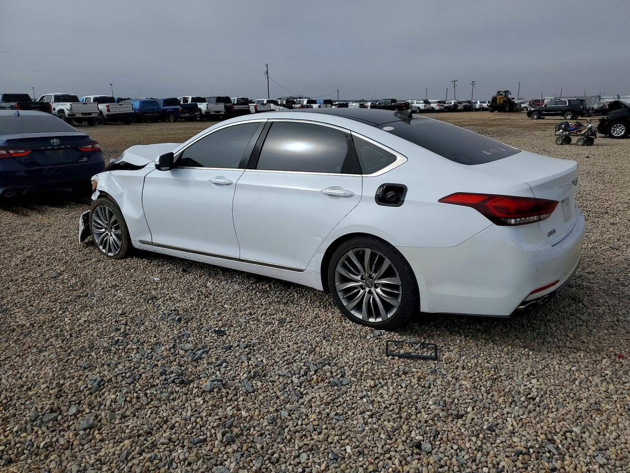 2015 Hyundai Genesis 5.0l White vin: KMHGN4JF8FU091915