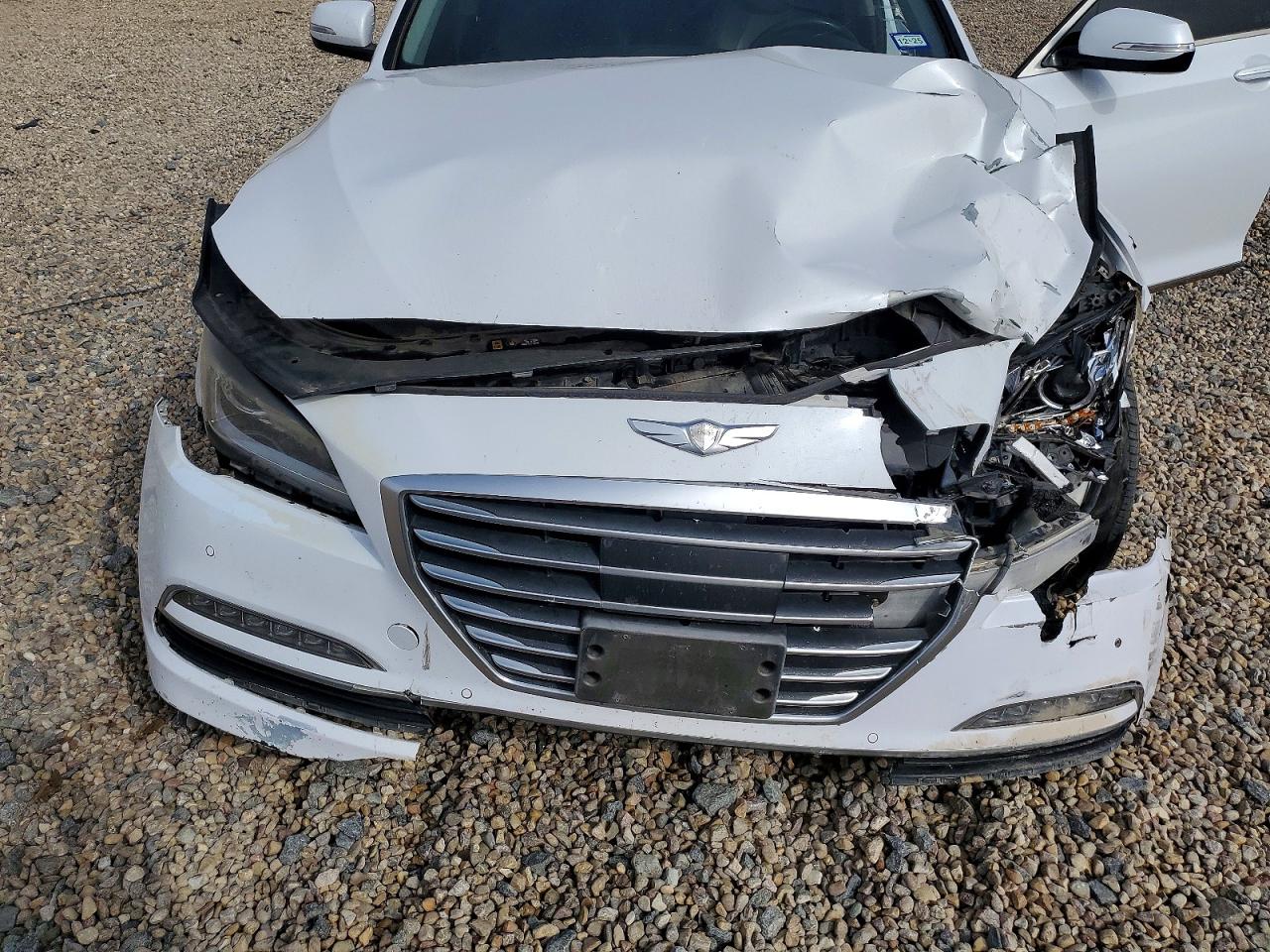 2015 Hyundai Genesis 5.0l White vin: KMHGN4JF8FU091915