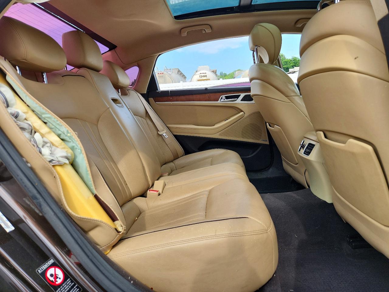 2015 Hyundai Genesis 5.0l Brown vin: KMHGN4JF9FU060026
