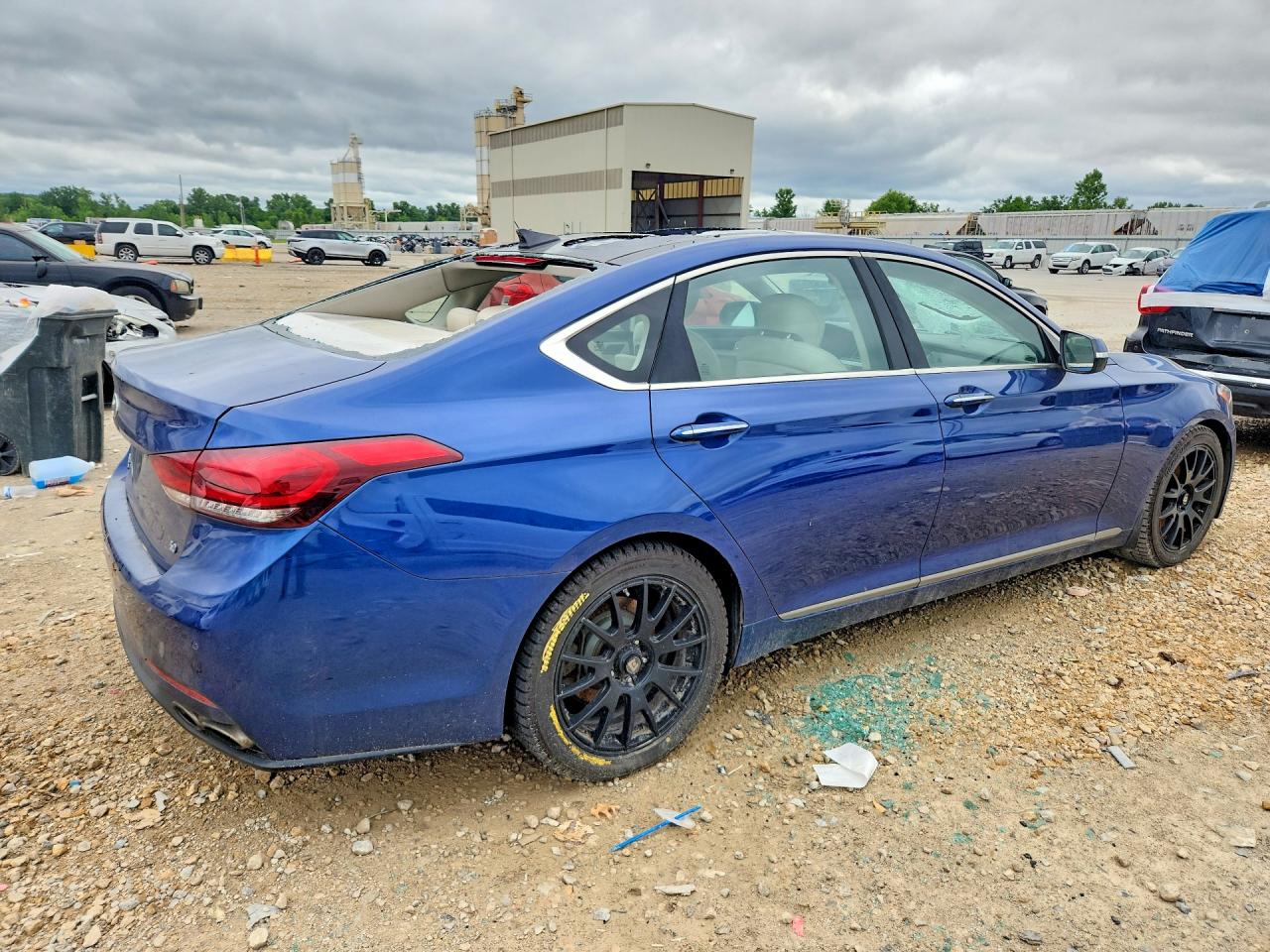 2015 Hyundai Genesis 5.0l Blue vin: KMHGN4JF9FU060883
