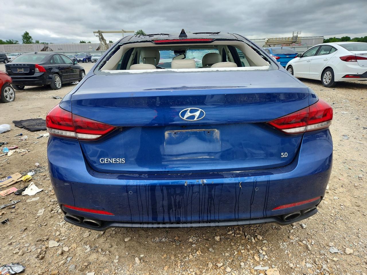 2015 Hyundai Genesis 5.0l Blue vin: KMHGN4JF9FU060883
