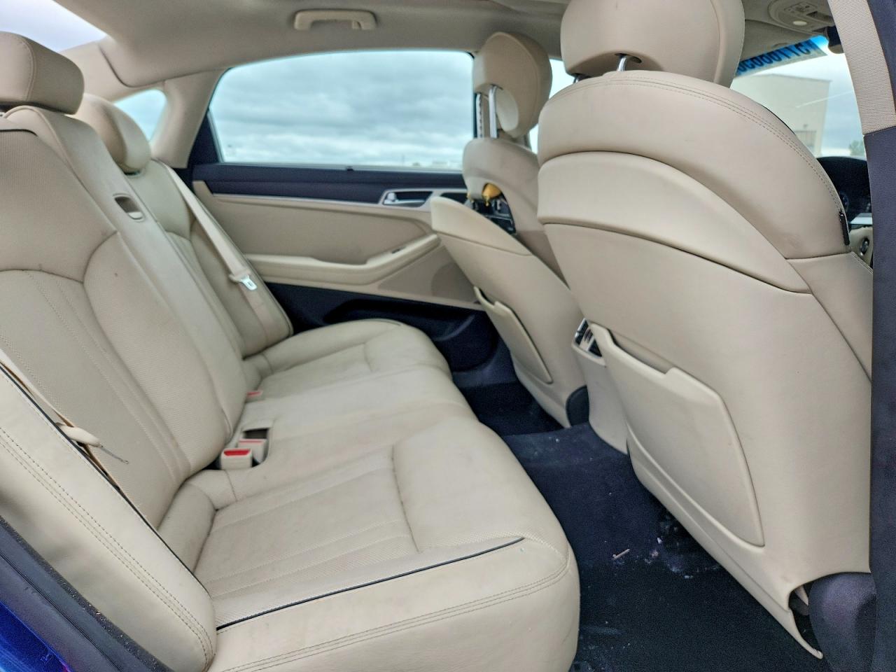 2015 Hyundai Genesis 5.0l Blue vin: KMHGN4JF9FU060883