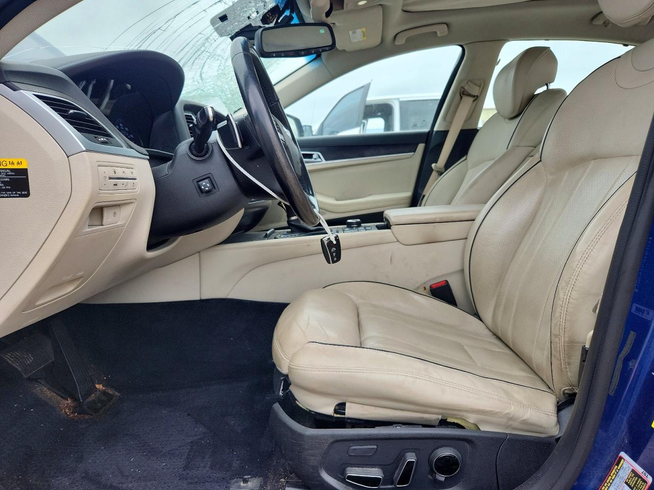 2015 Hyundai Genesis 5.0l Blue vin: KMHGN4JF9FU060883
