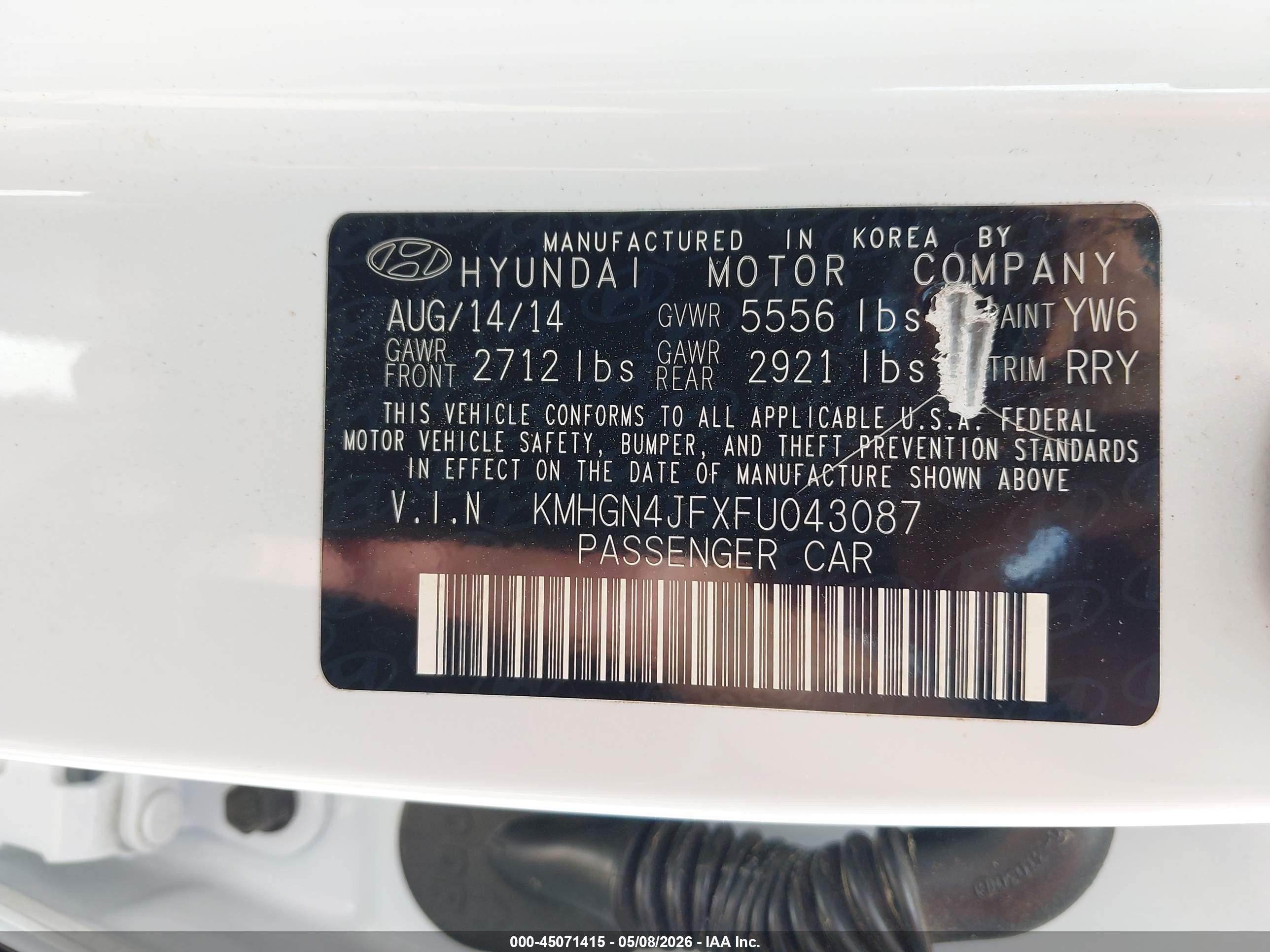 2015 Hyundai Genesis 5.0 White vin: KMHGN4JFXFU043087