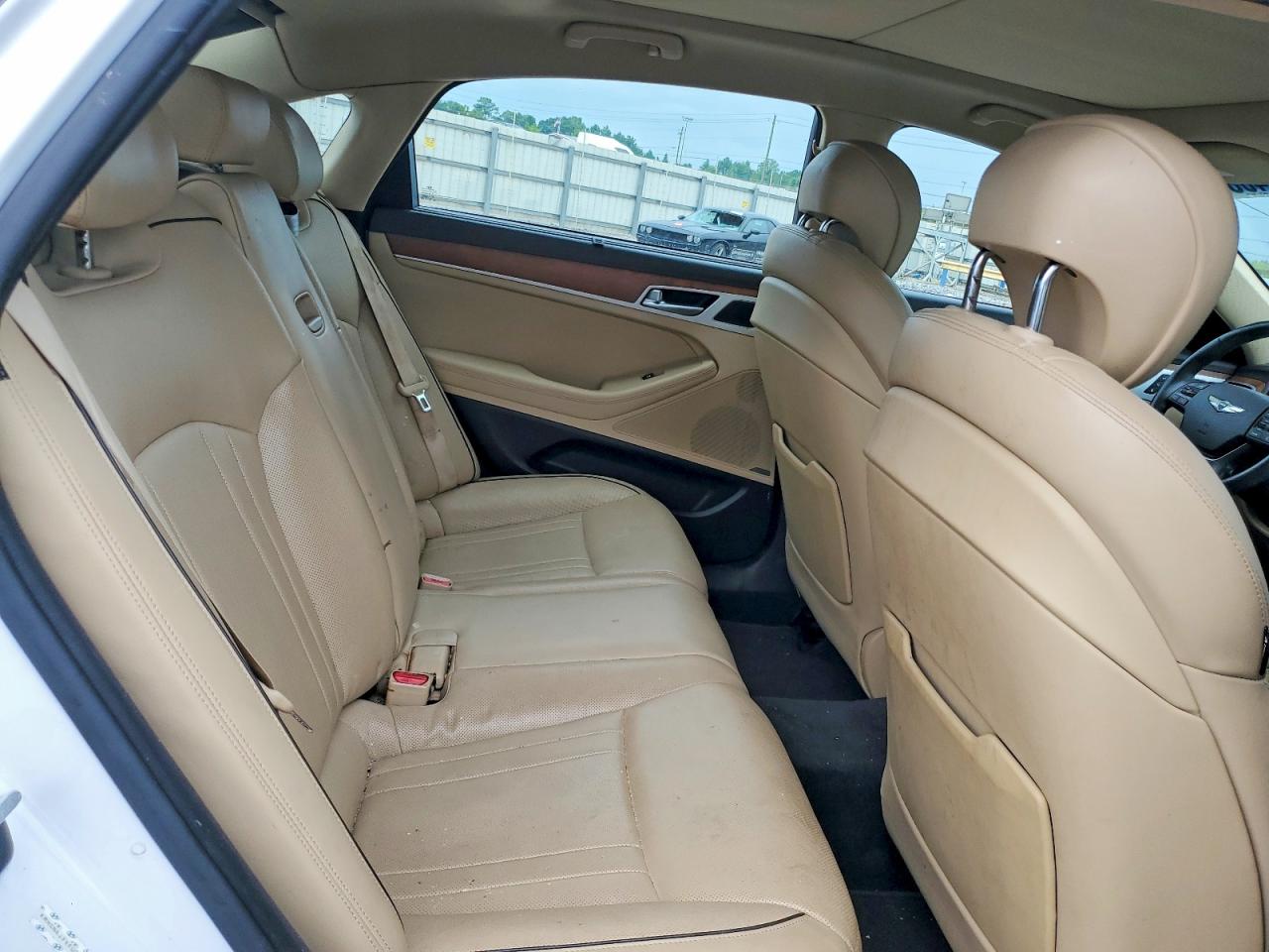 2015 Hyundai Genesis 5.0l Белый vin: KMHGN4JFXFU044658