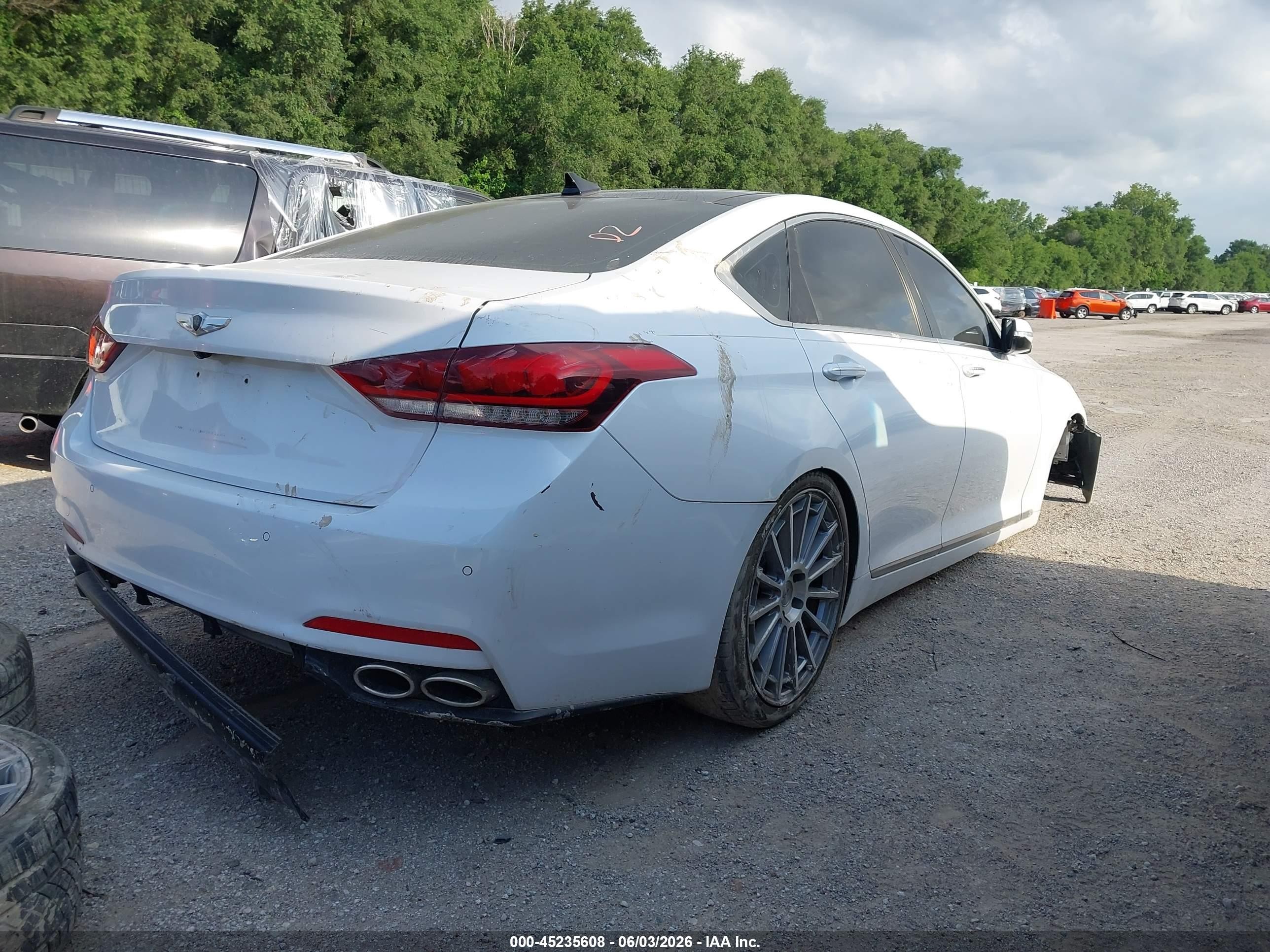 2015 Hyundai Genesis 5.0 White vin: KMHGN4JFXFU076994