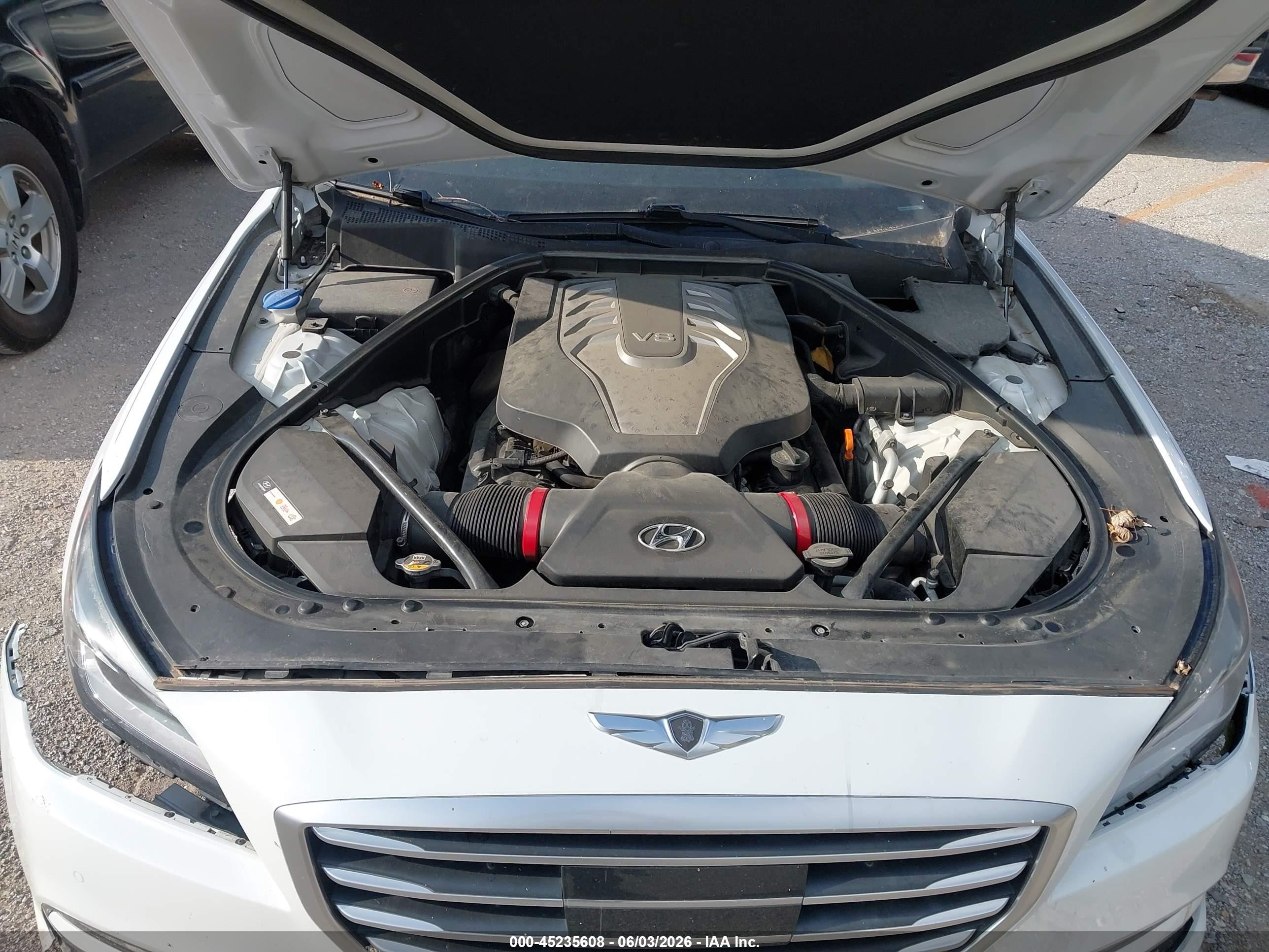 2015 Hyundai Genesis 5.0 White vin: KMHGN4JFXFU076994