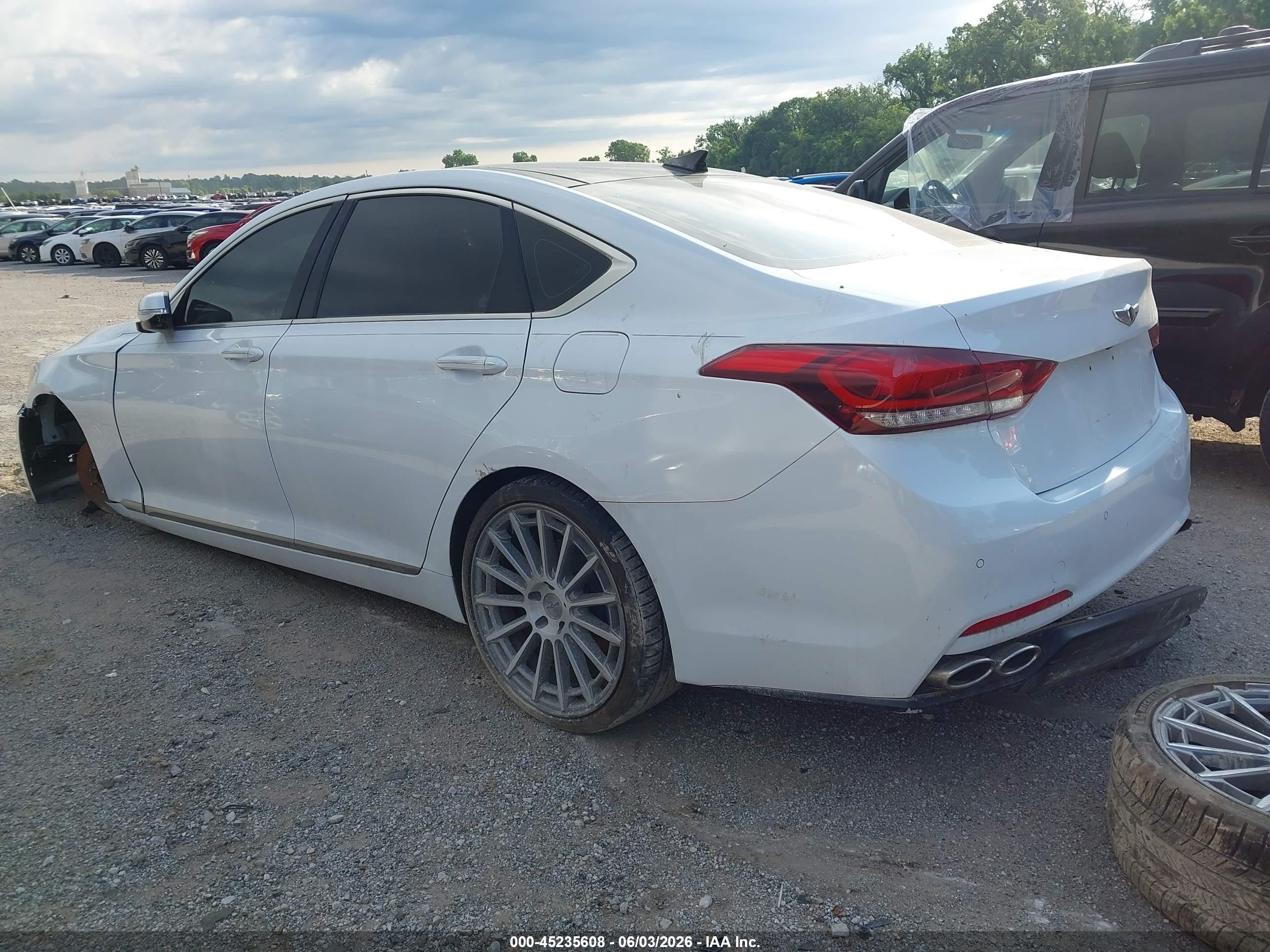 2015 Hyundai Genesis 5.0 White vin: KMHGN4JFXFU076994