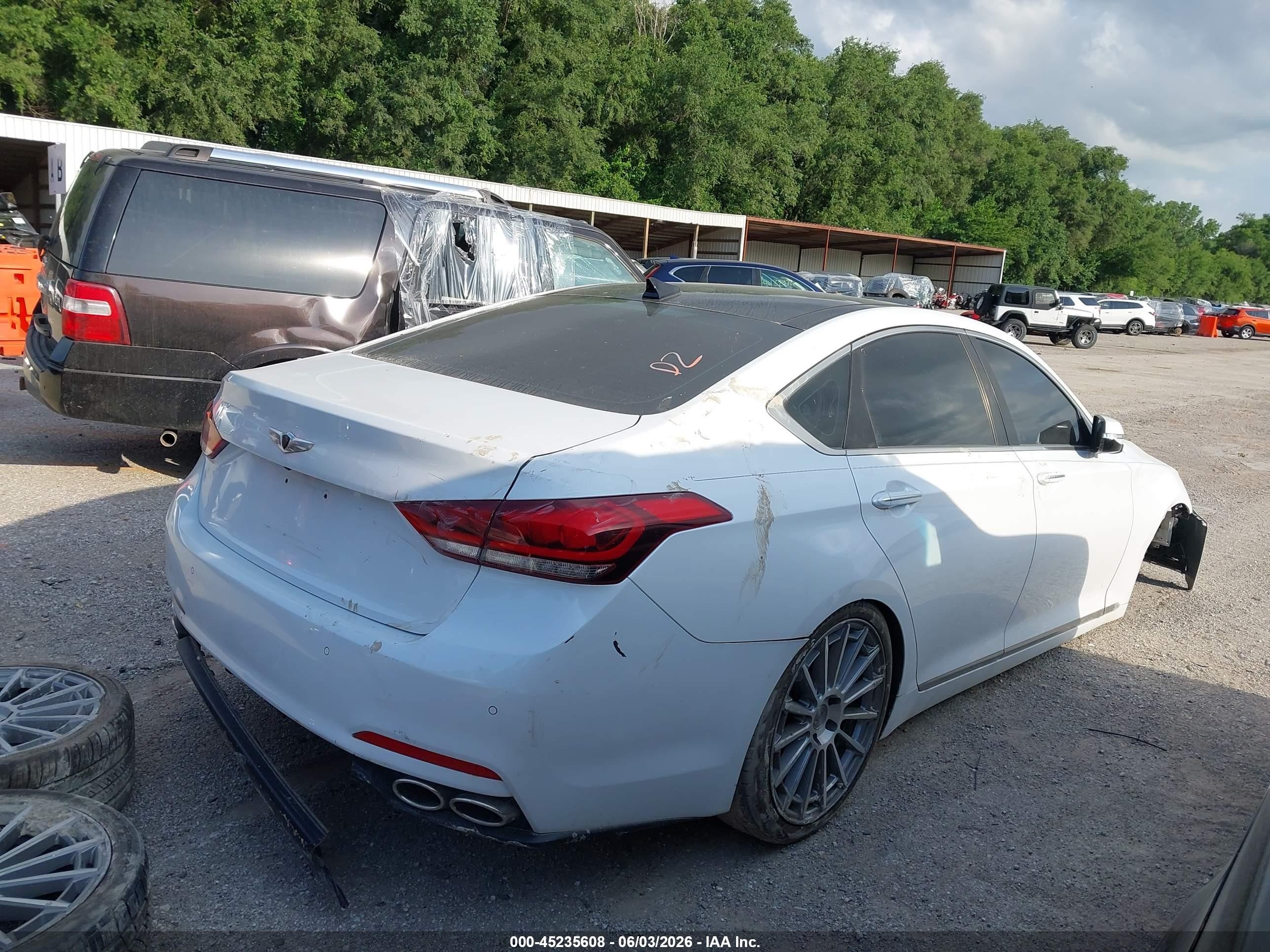 2015 Hyundai Genesis 5.0 White vin: KMHGN4JFXFU076994