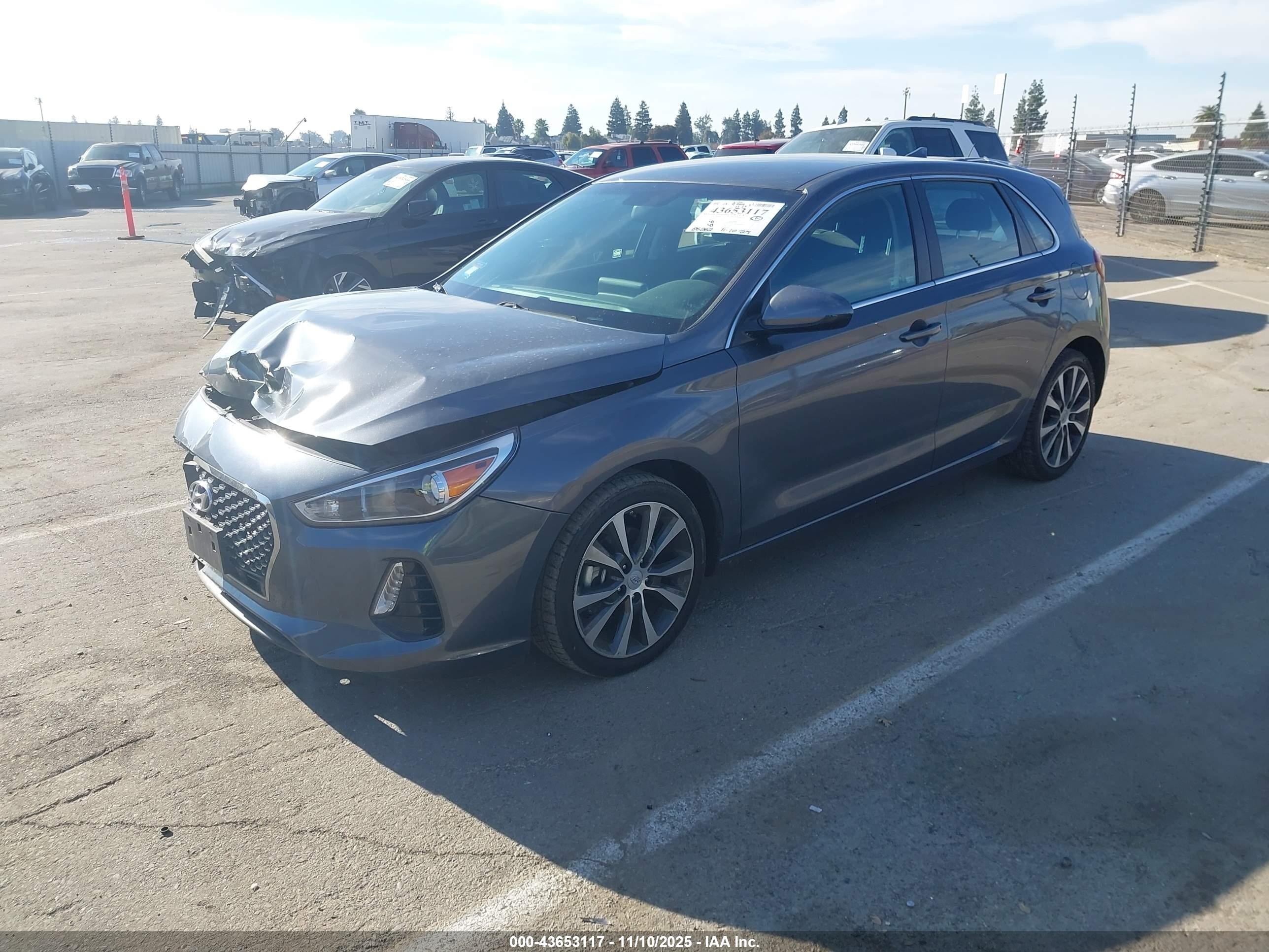 2018 Hyundai Elantra Gt   Gray vin: KMHH35LE0JU035559