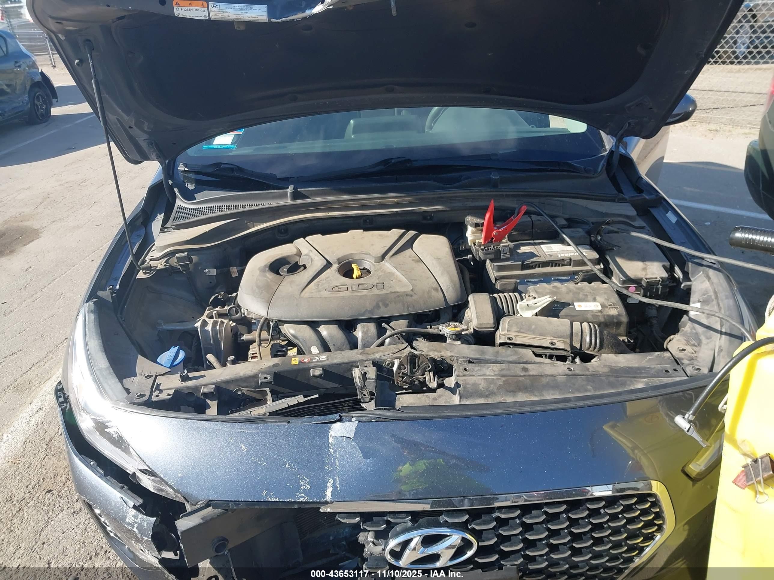 2018 Hyundai Elantra Gt   Gray vin: KMHH35LE0JU035559