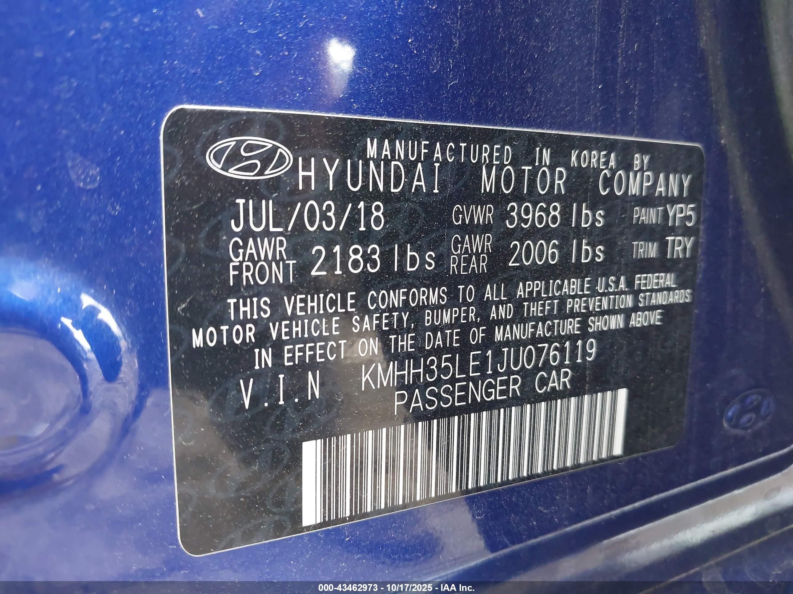 2018 Hyundai Elantra Gt   Blue vin: KMHH35LE1JU076119