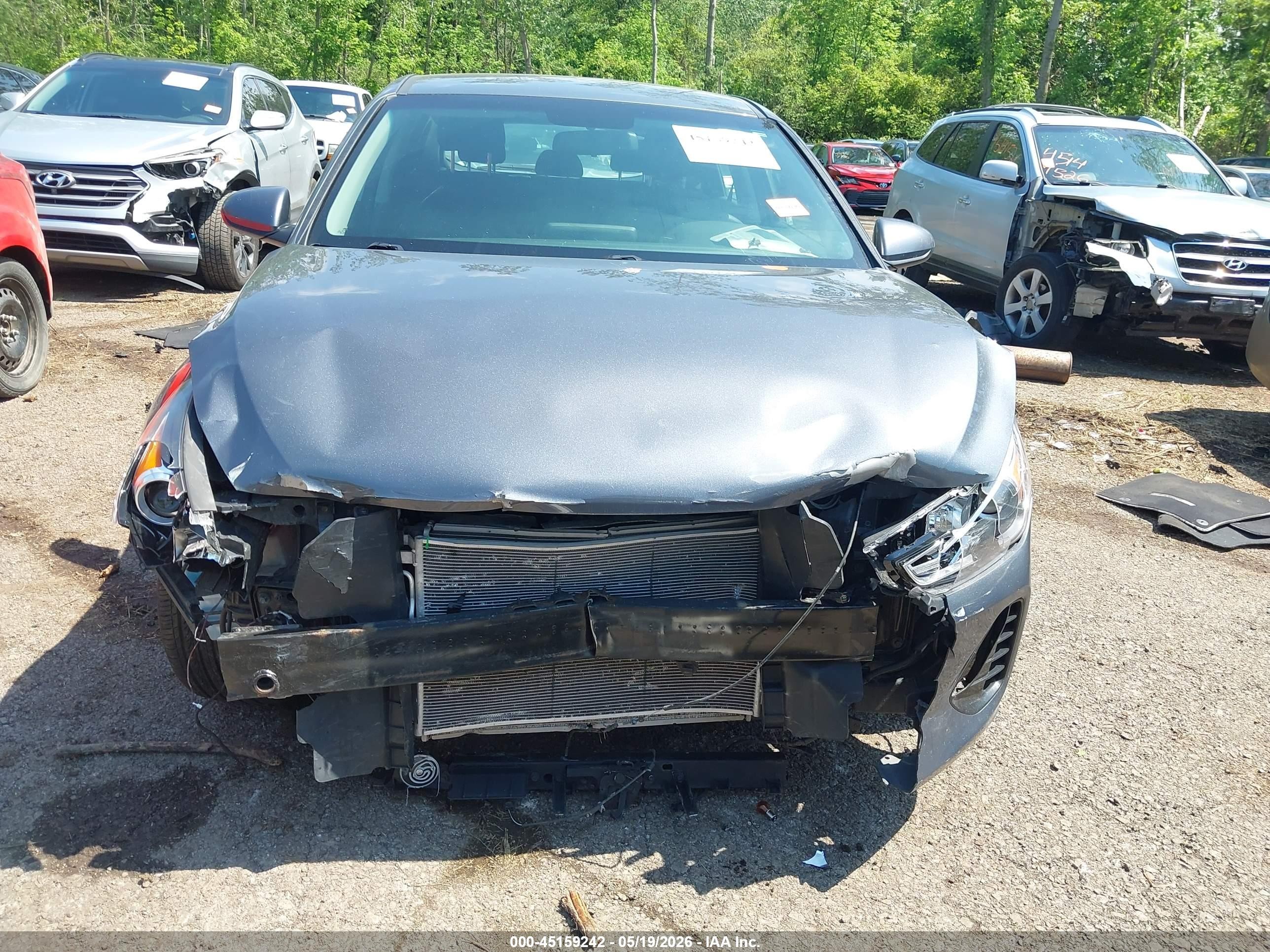 2018 Hyundai Elantra Gt   Gray vin: KMHH35LE2JU010856