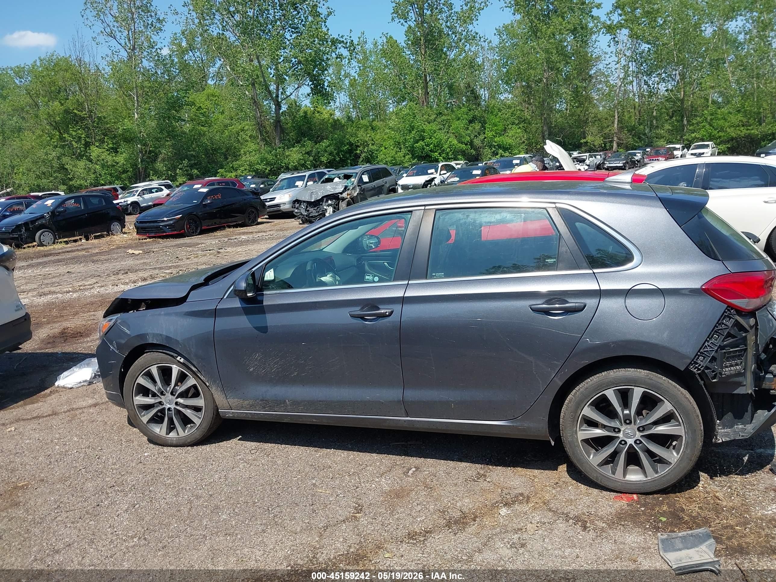 2018 Hyundai Elantra Gt   Gray vin: KMHH35LE2JU010856