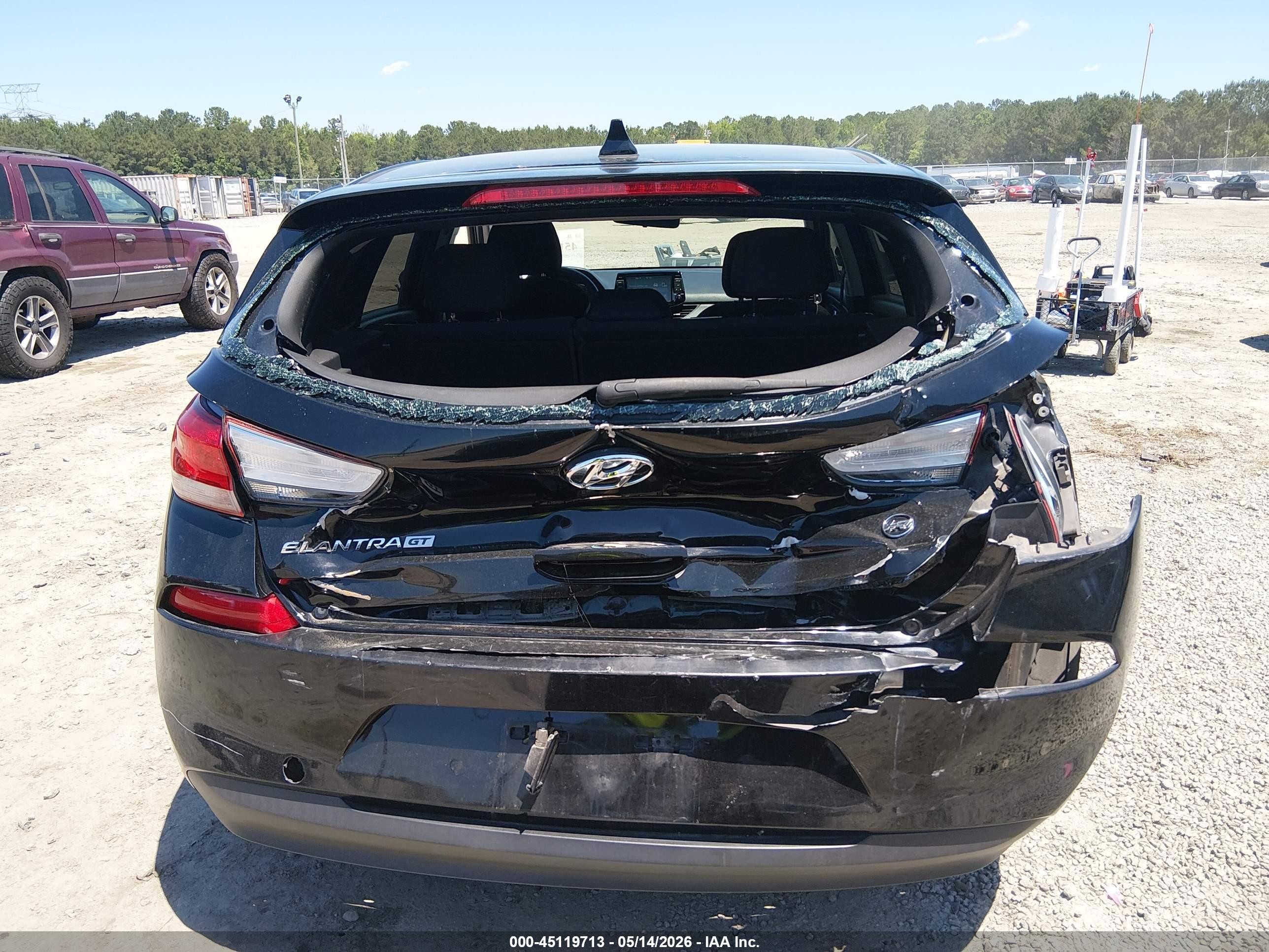 2018 Hyundai Elantra Gt   Black vin: KMHH35LE2JU025552