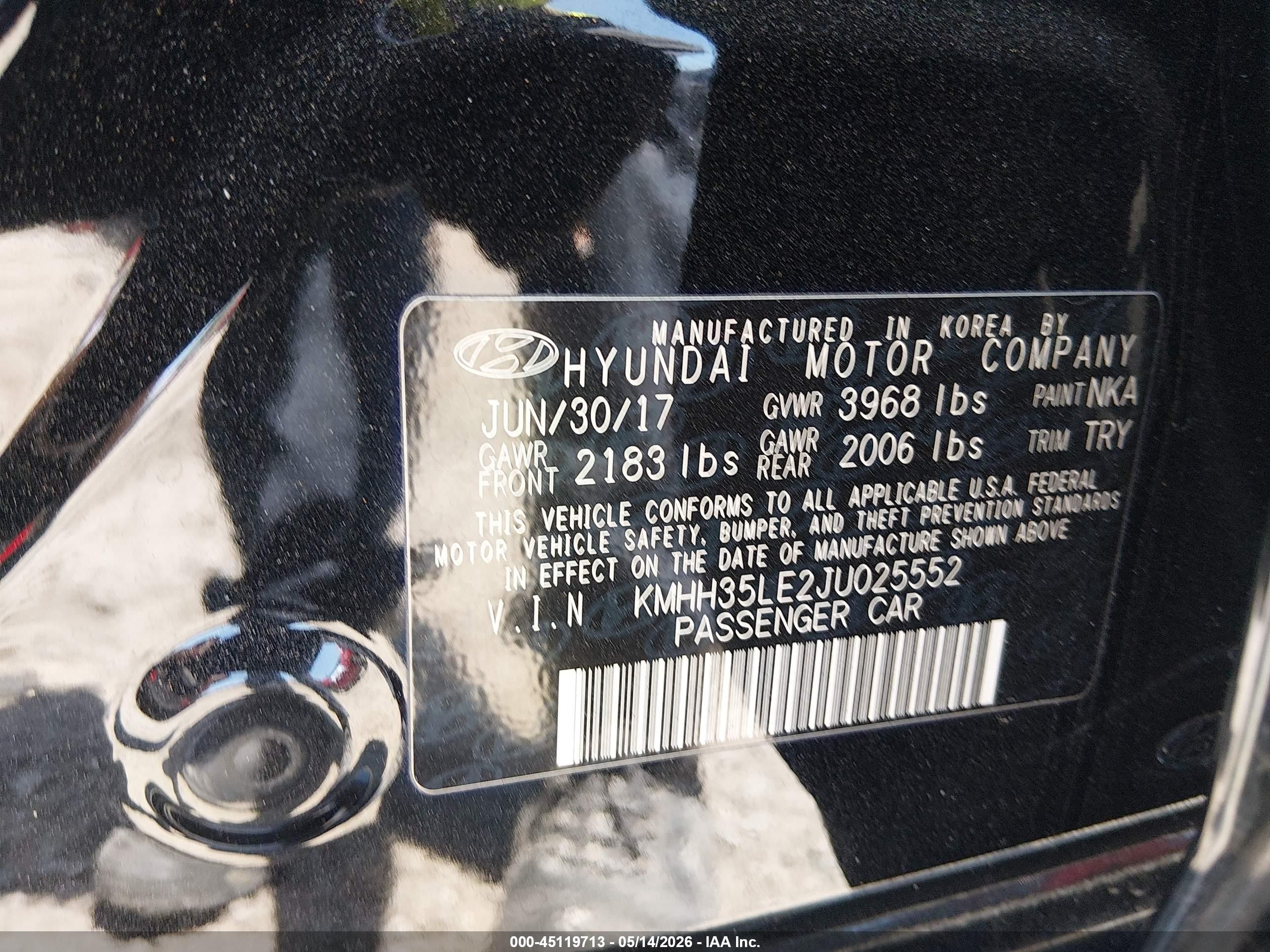2018 Hyundai Elantra Gt   Black vin: KMHH35LE2JU025552