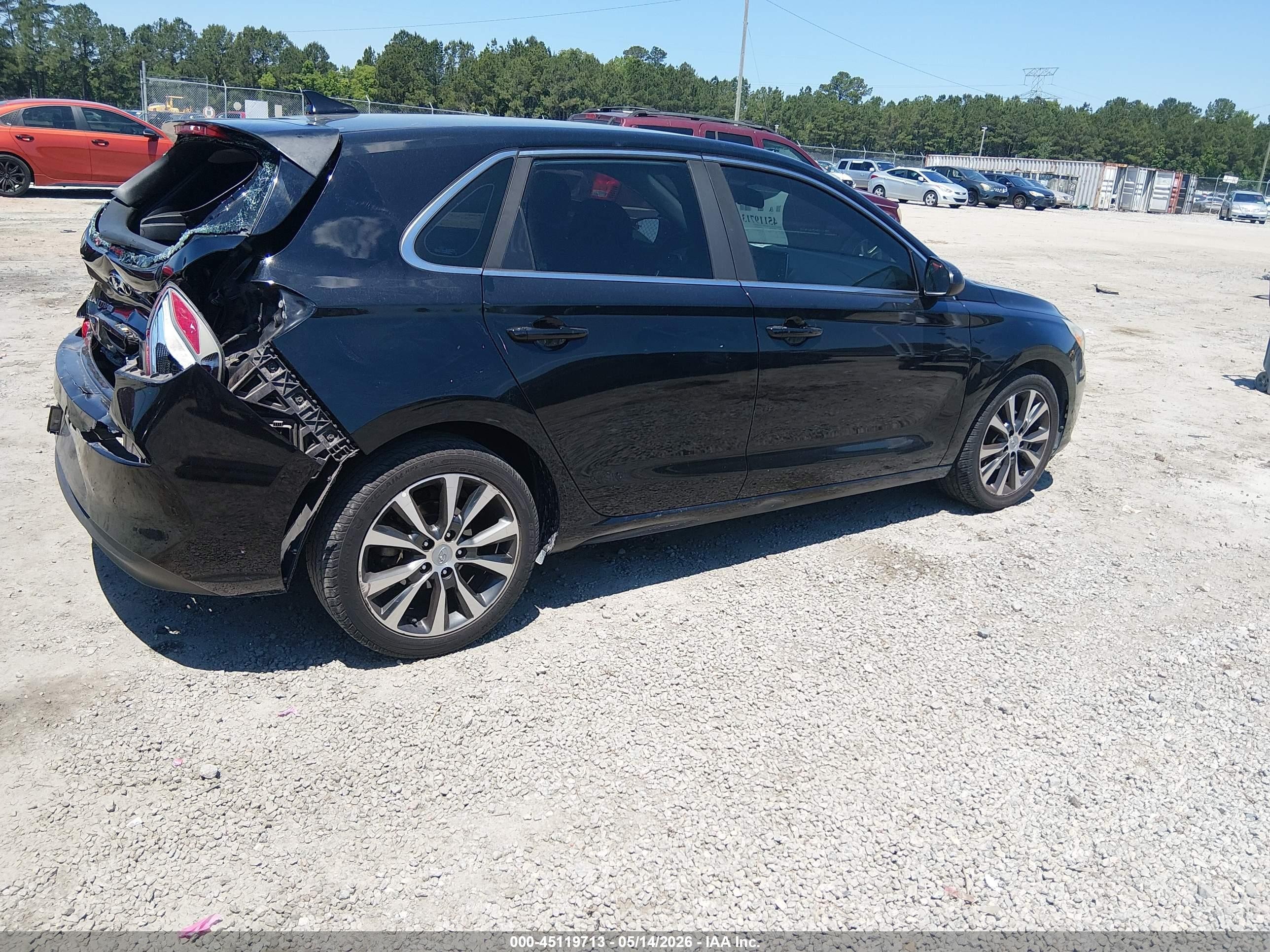 2018 Hyundai Elantra Gt   Black vin: KMHH35LE2JU025552