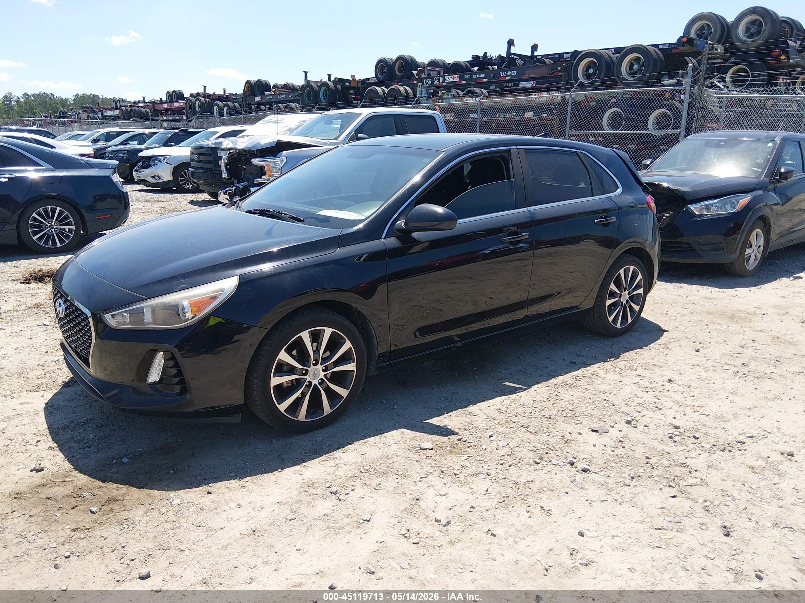 2018 Hyundai Elantra Gt   Black vin: KMHH35LE2JU025552