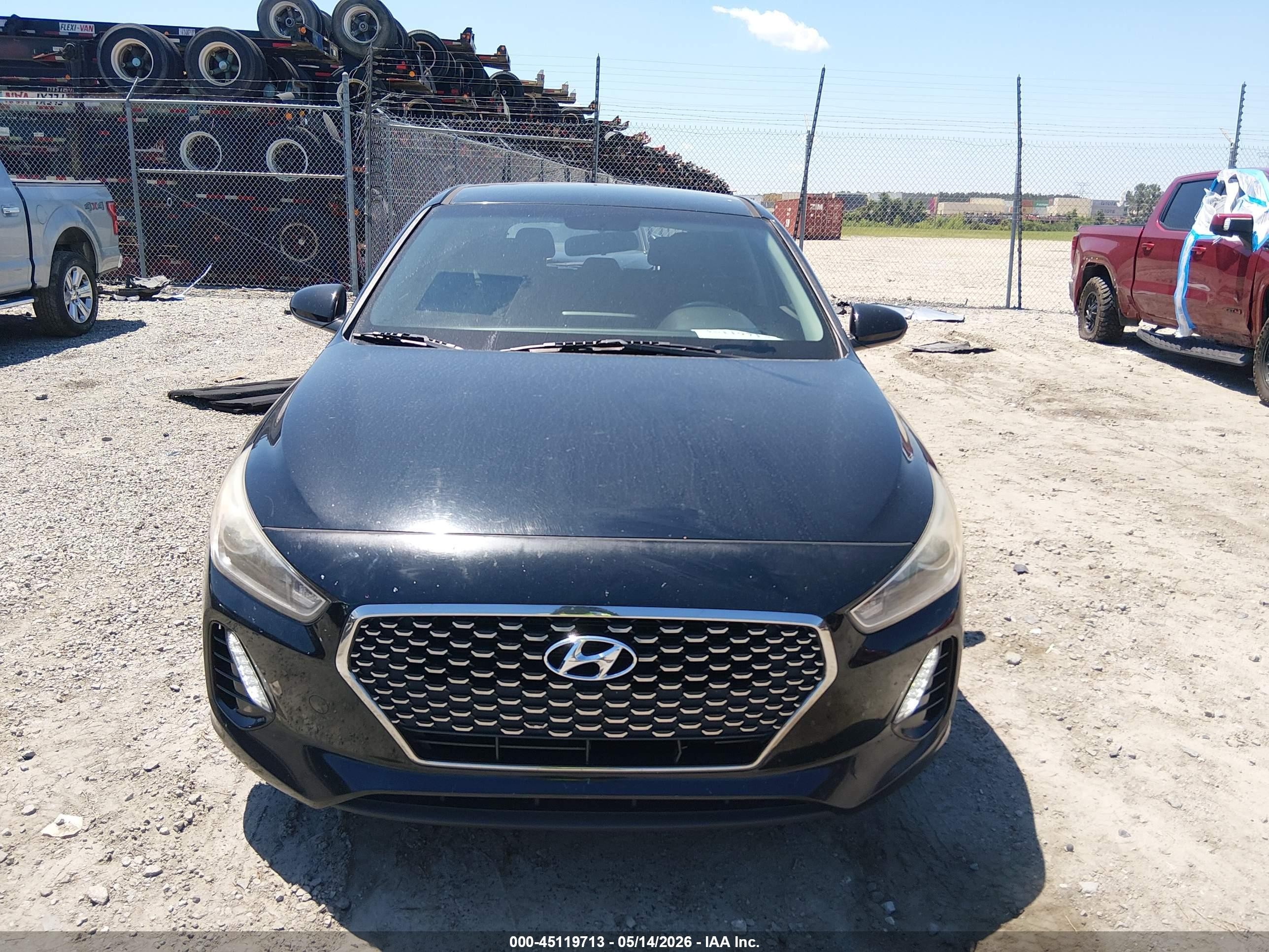 2018 Hyundai Elantra Gt   Black vin: KMHH35LE2JU025552