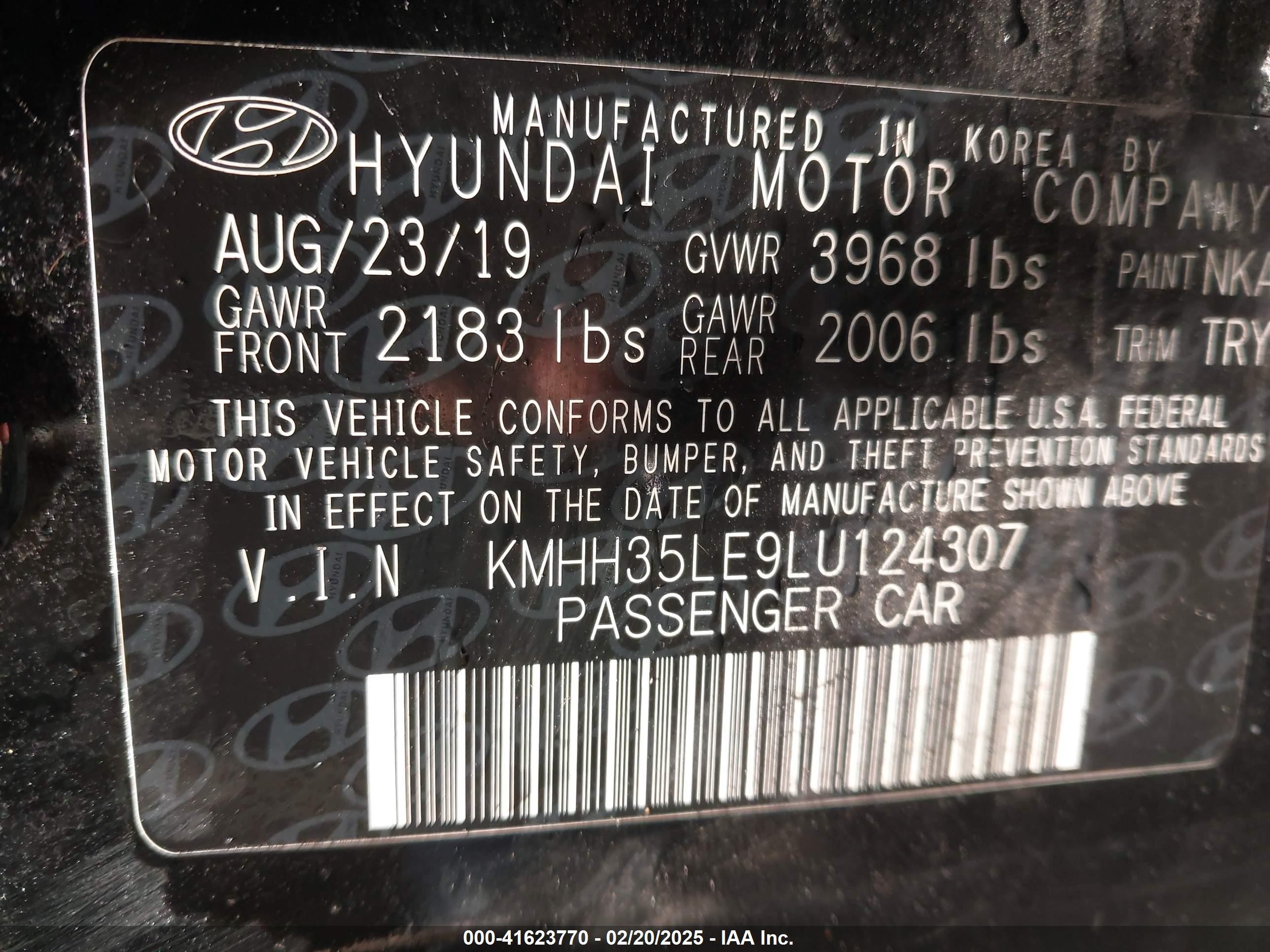 2020 Hyundai Elantra Gt   Black vin: KMHH35LE9LU124307