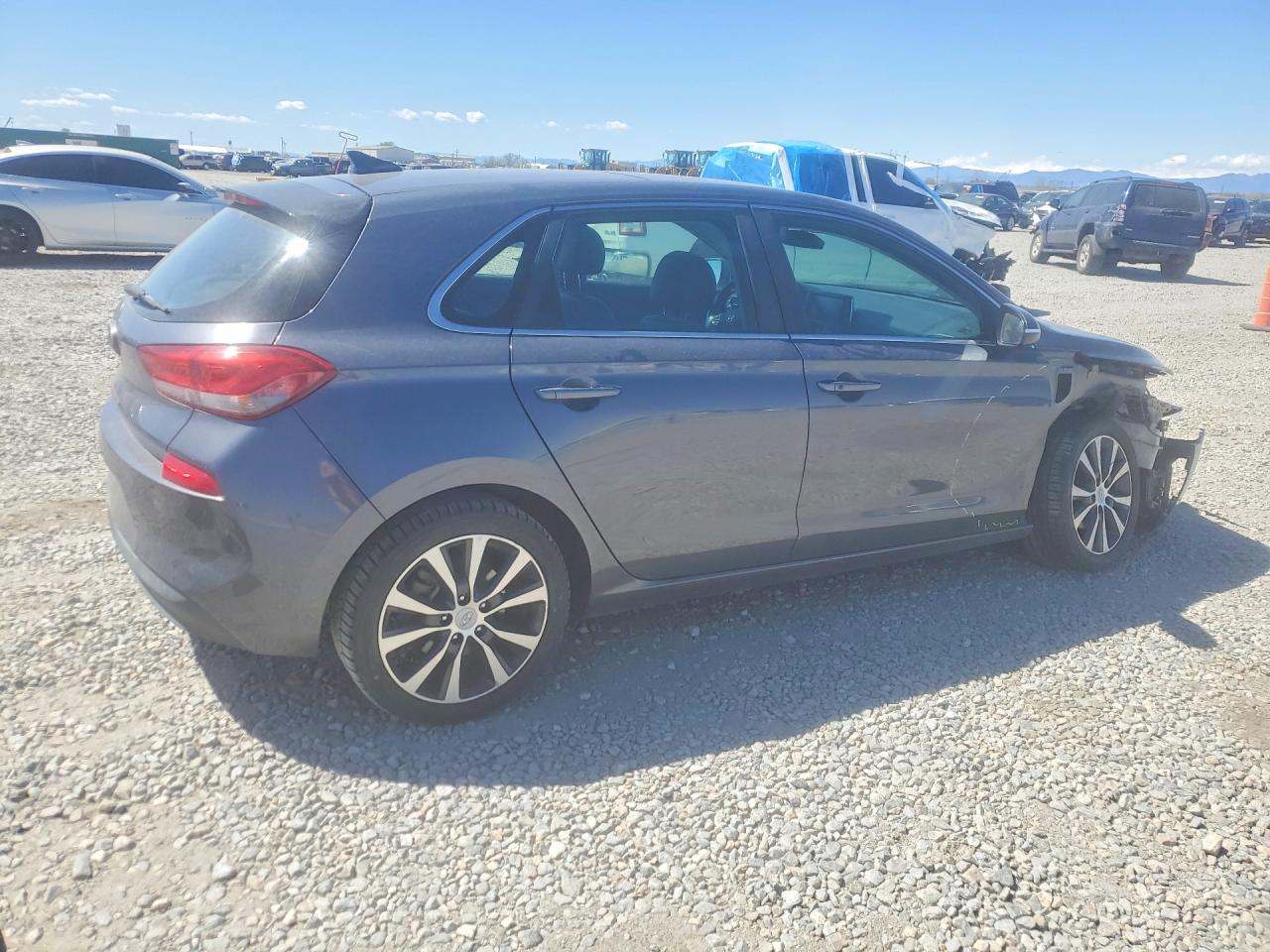 2018 Hyundai Elantra Gt Base Gray vin: KMHH35LEXJU041790