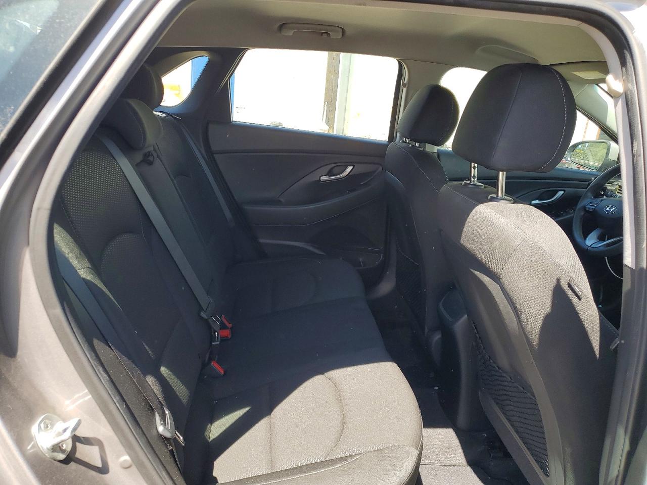 2020 Hyundai Elantra Gt Base Gray vin: KMHH35LEXLU125014
