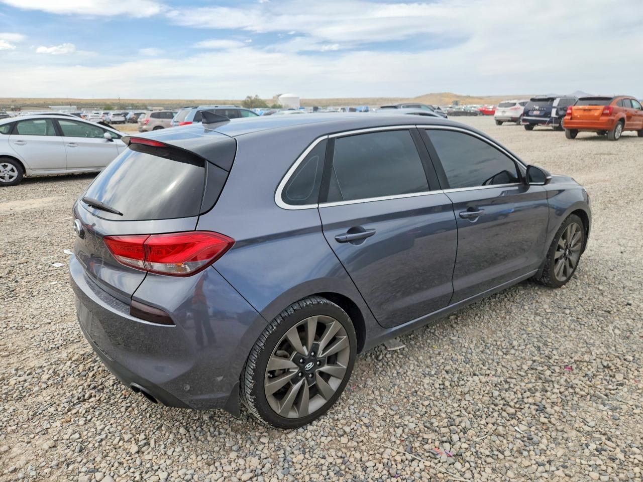 2018 Hyundai Elantra Gt Sport Gray vin: KMHH55LC1JU009657