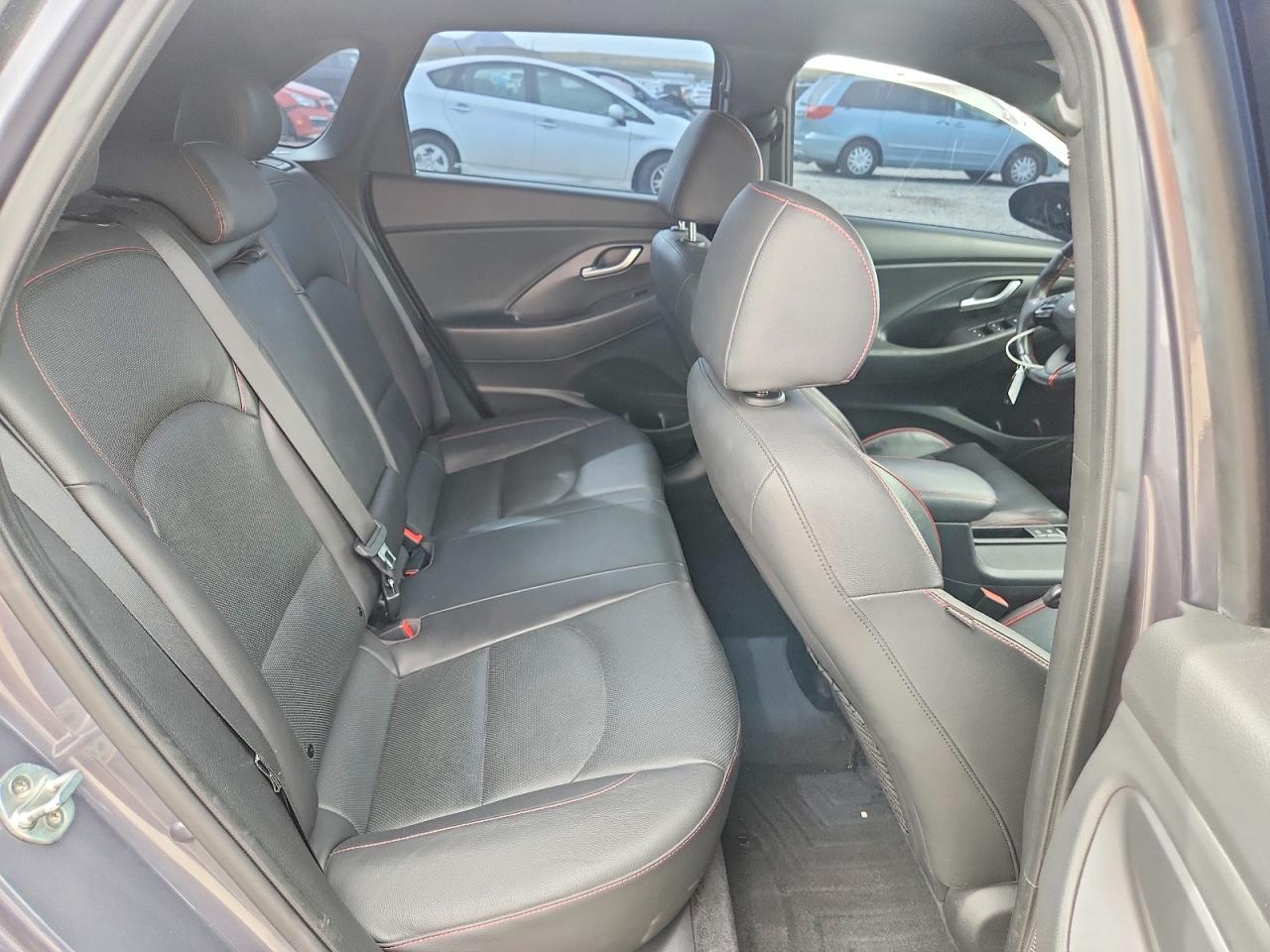 2018 Hyundai Elantra Gt Sport Gray vin: KMHH55LC1JU009657