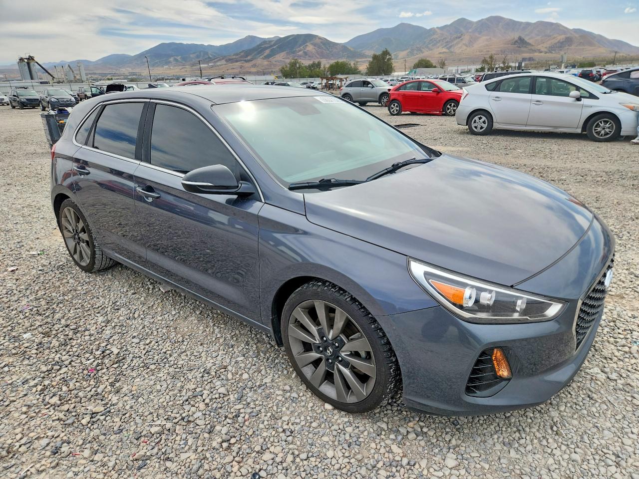 2018 Hyundai Elantra Gt Sport Gray vin: KMHH55LC1JU009657