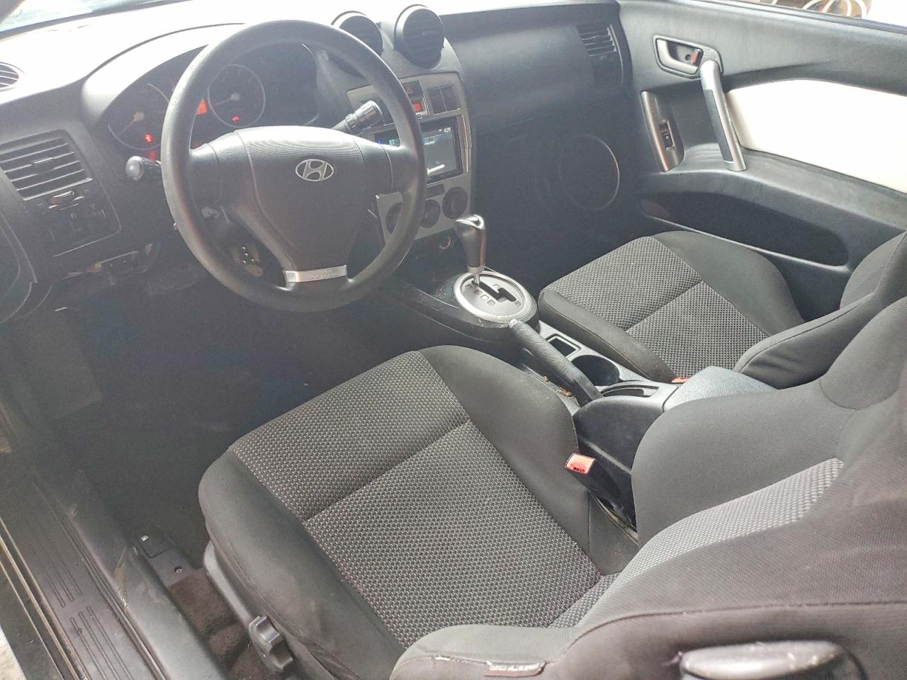 2004 Hyundai Tiburon Base Black vin: KMHHM65D04U107498