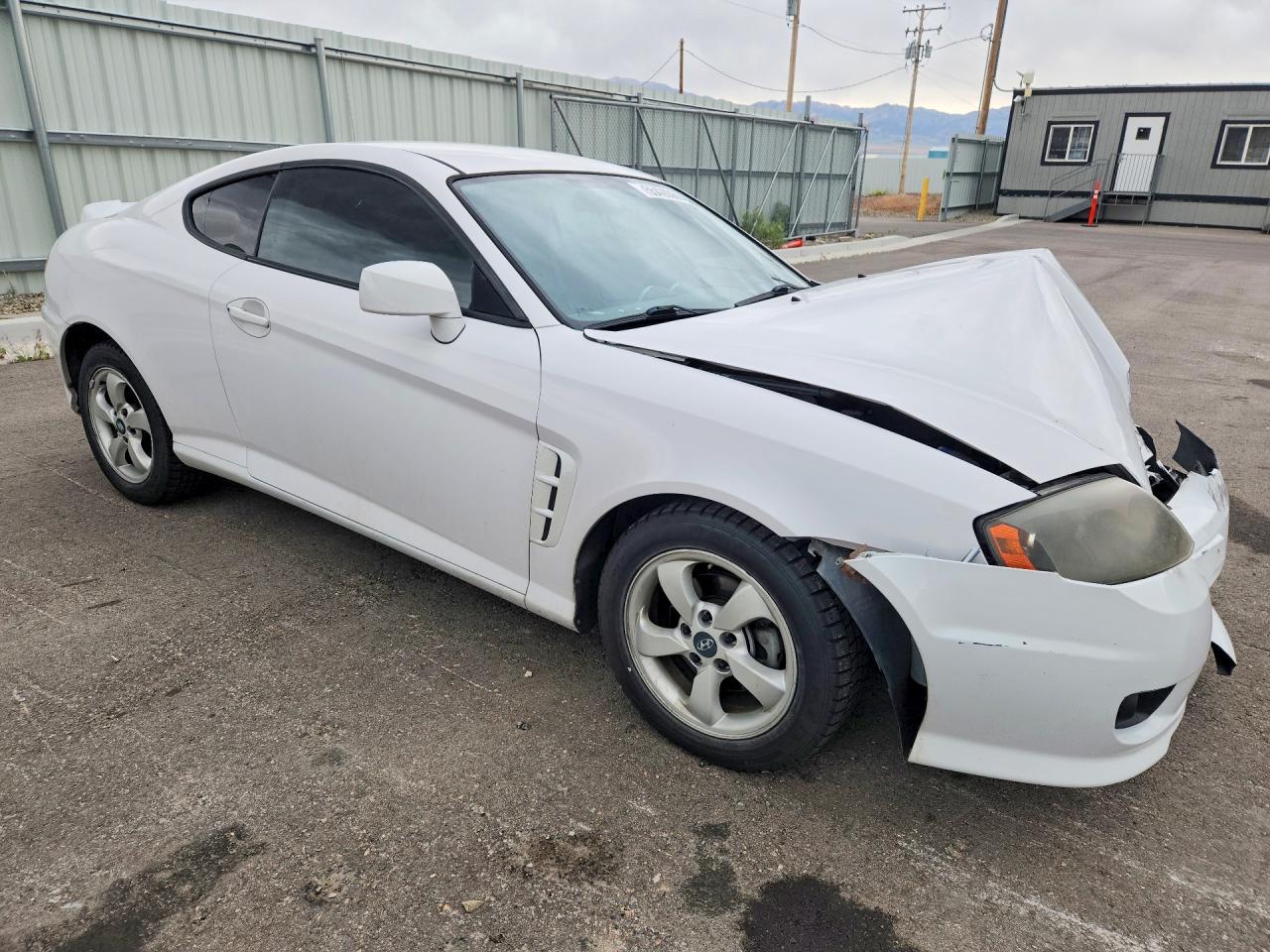 2006 Hyundai Tiburon Gs White vin: KMHHM65D06U213601