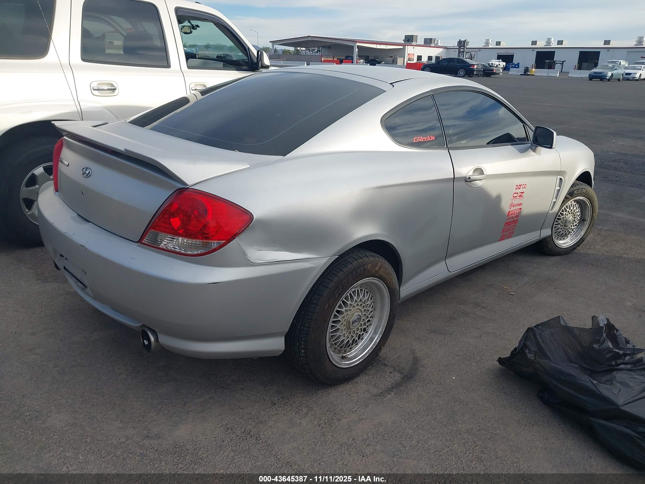 2006 Hyundai Tiburon Gs Серебряный vin: KMHHM65D56U194060