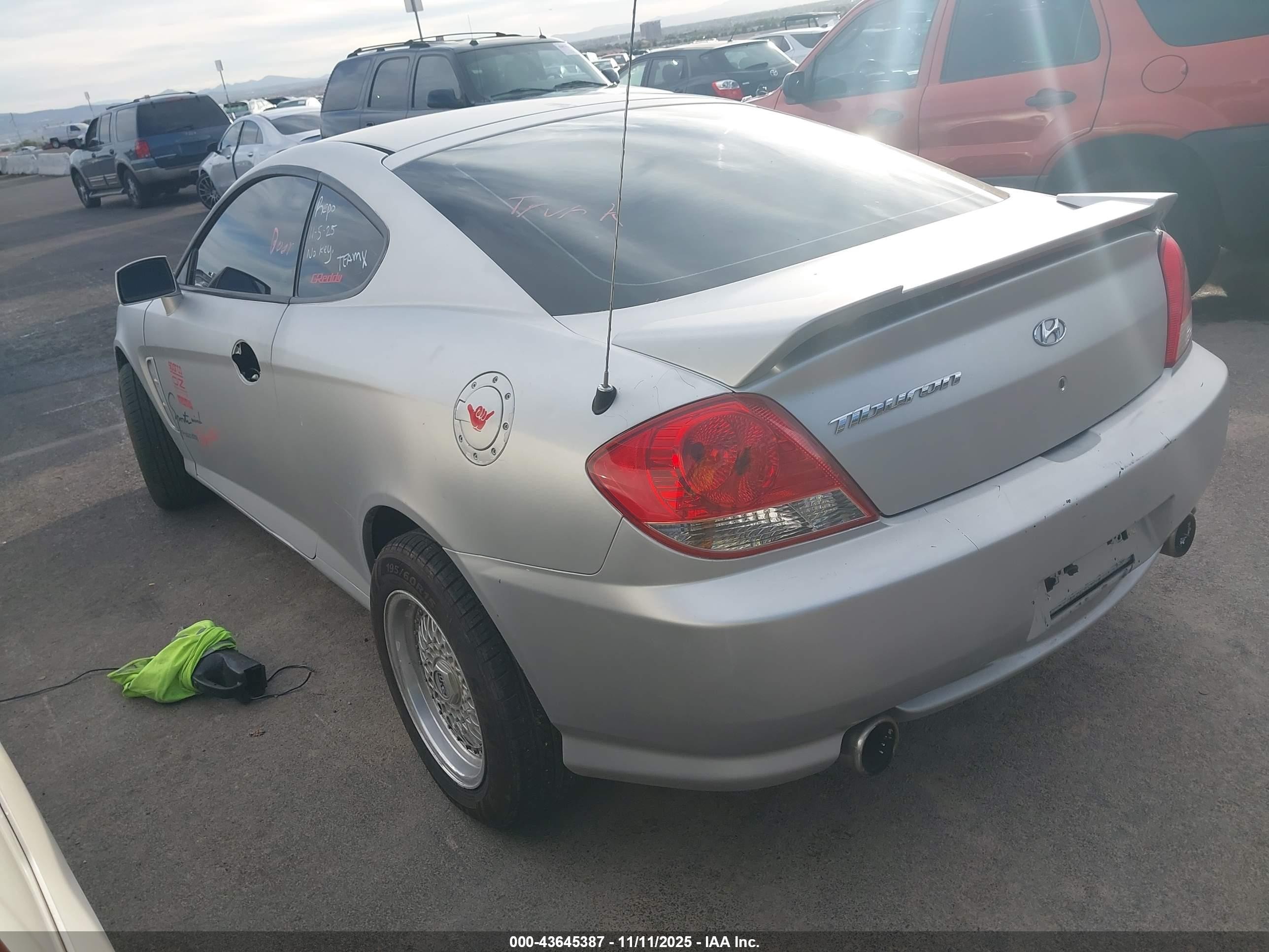 2006 Hyundai Tiburon Gs Серебряный vin: KMHHM65D56U194060