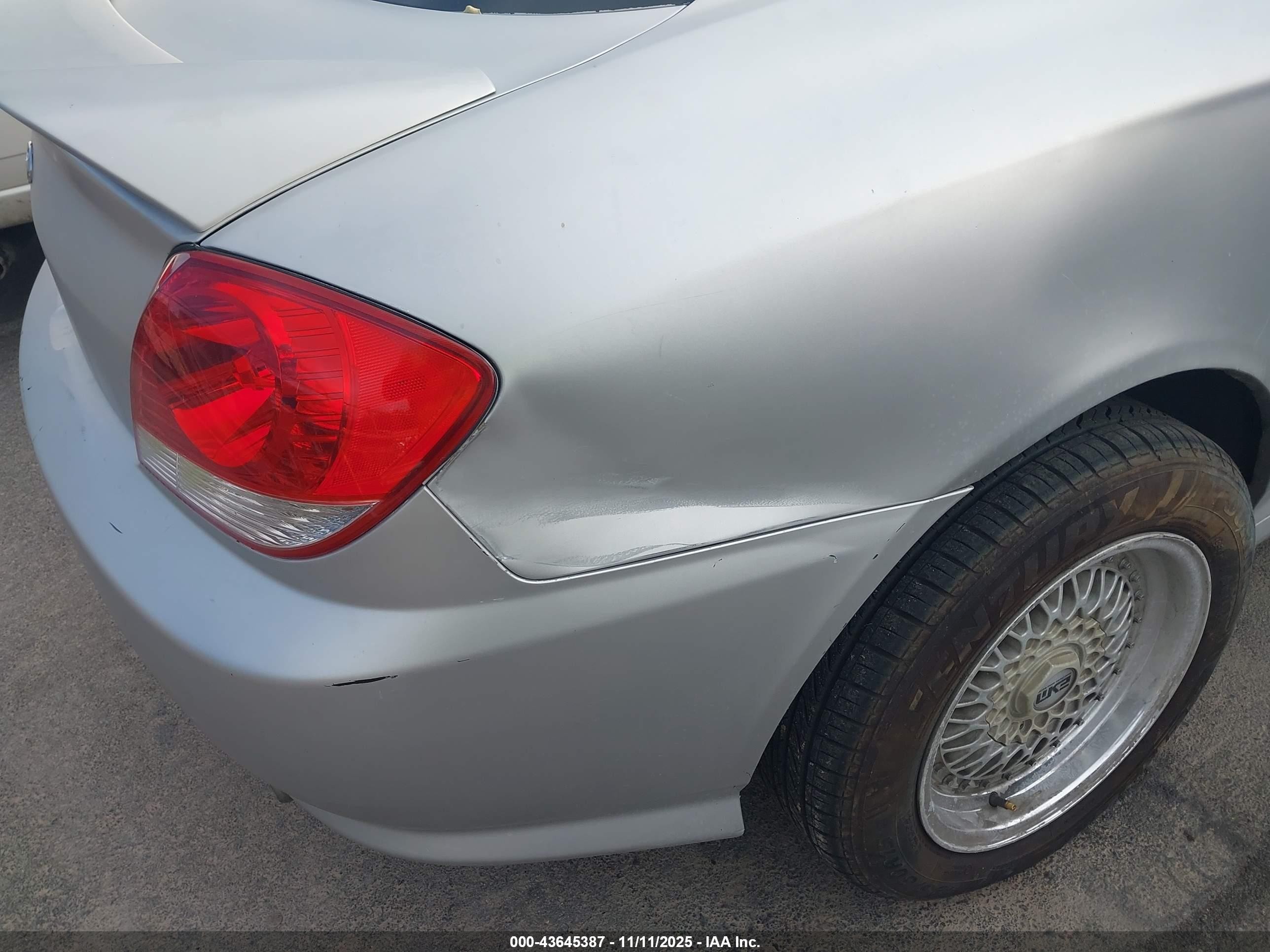 2006 Hyundai Tiburon Gs Серебряный vin: KMHHM65D56U194060