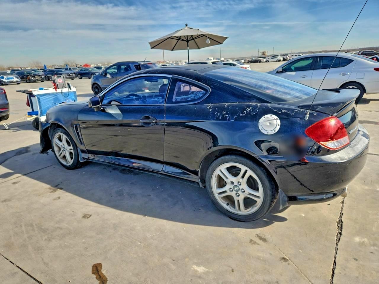 2005 Hyundai Tiburon Black vin: KMHHM65D75U180448