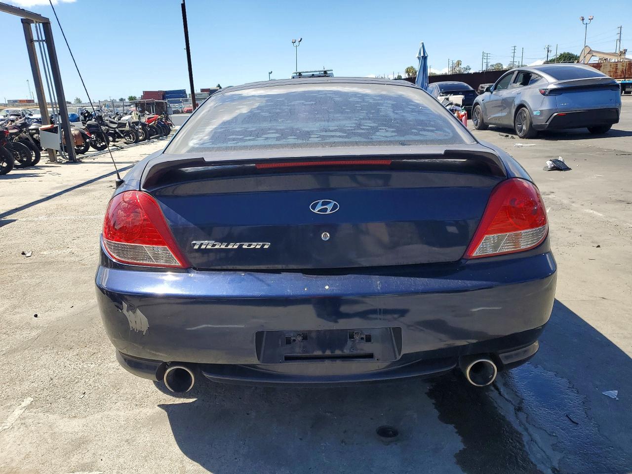 2005 Hyundai Tiburon Gs Blue vin: KMHHM65D95U157351