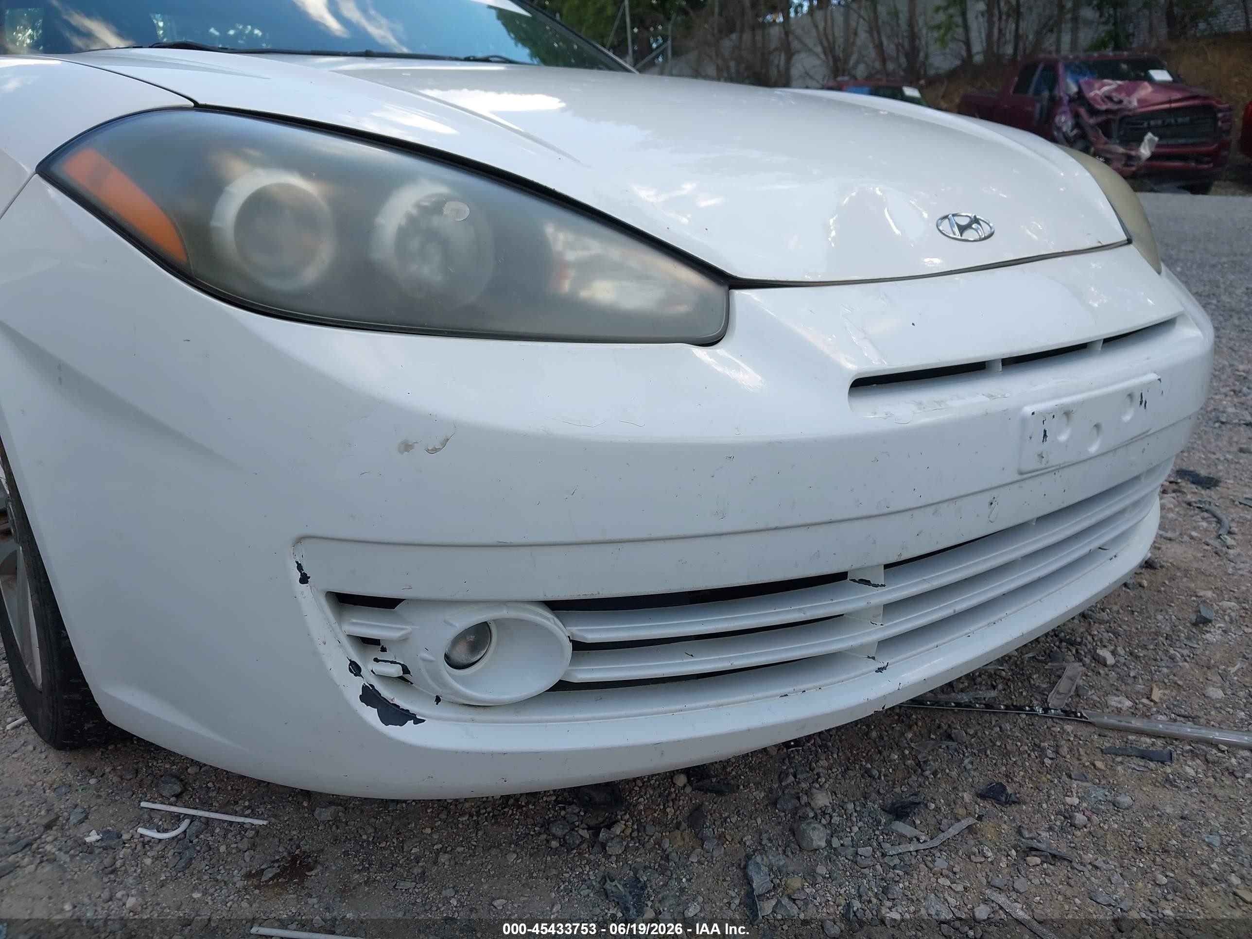 2007 Hyundai Tiburon Gs Белый vin: KMHHM66D17U235848