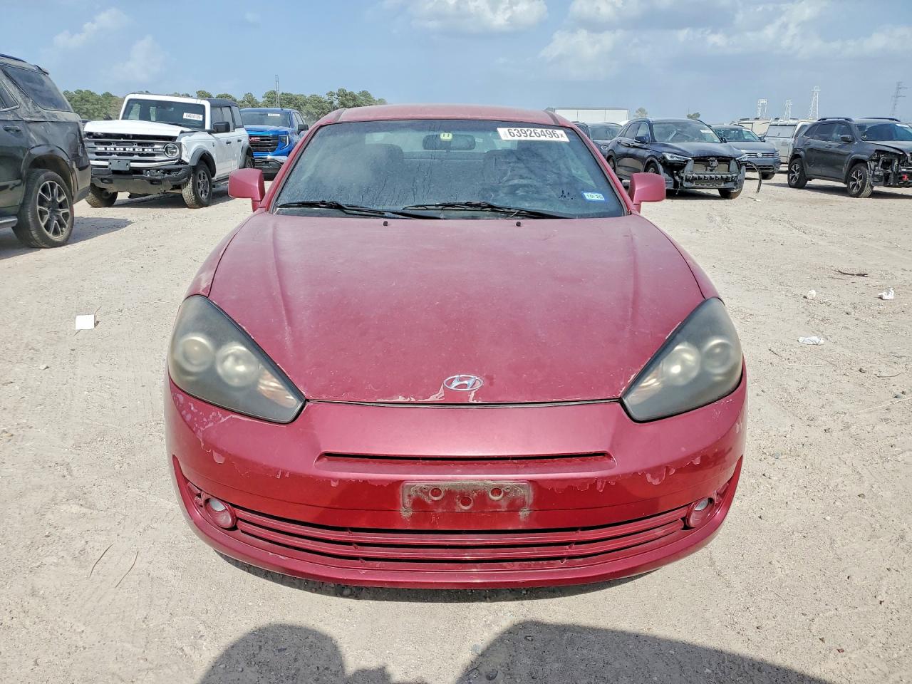 2008 Hyundai Tiburon Red vin: KMHHM66D38U277696