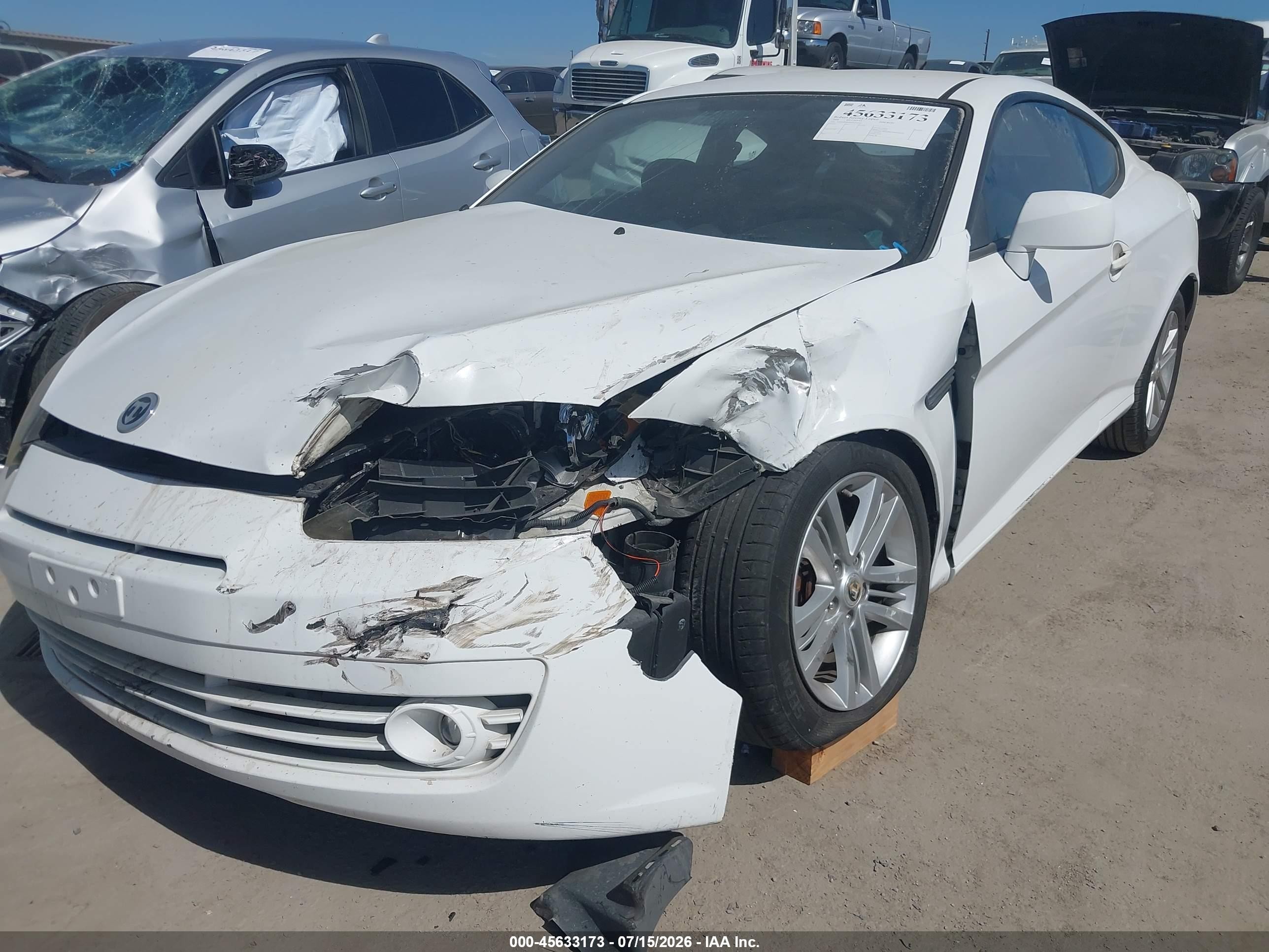 2008 Hyundai Tiburon Gs White vin: KMHHM66D98U290209
